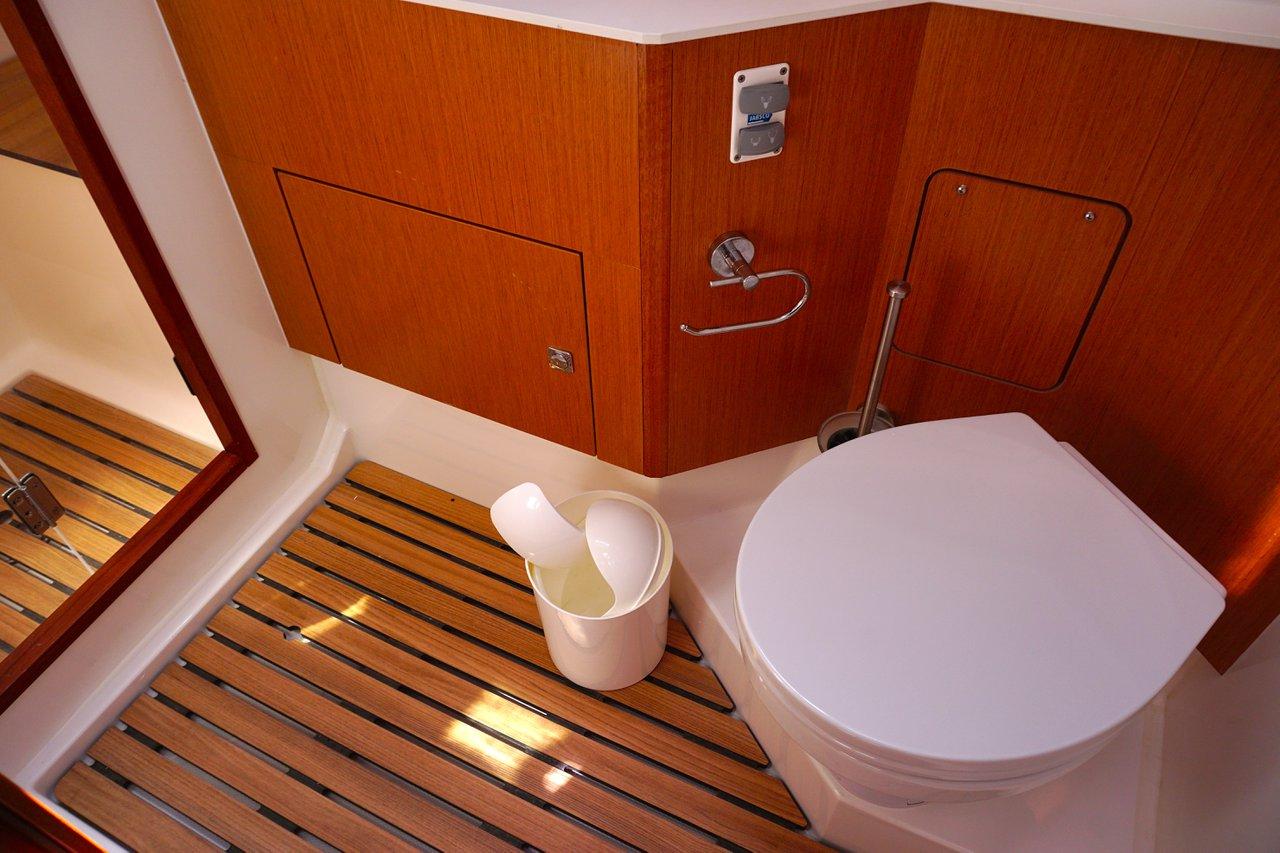 Bavaria C50 Style - 4 + 1 cab., picture 17