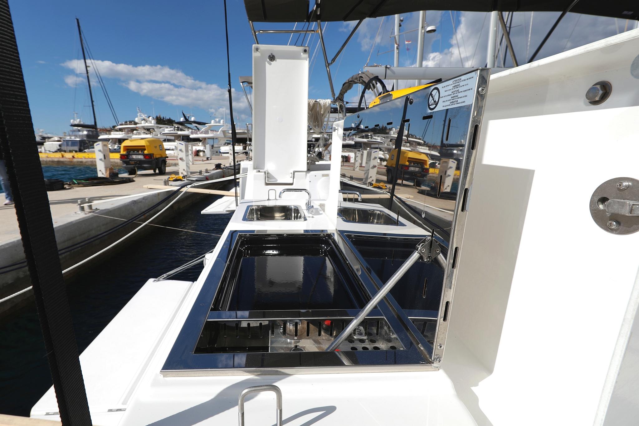 Dufour 470 - 5 cab., picture 47