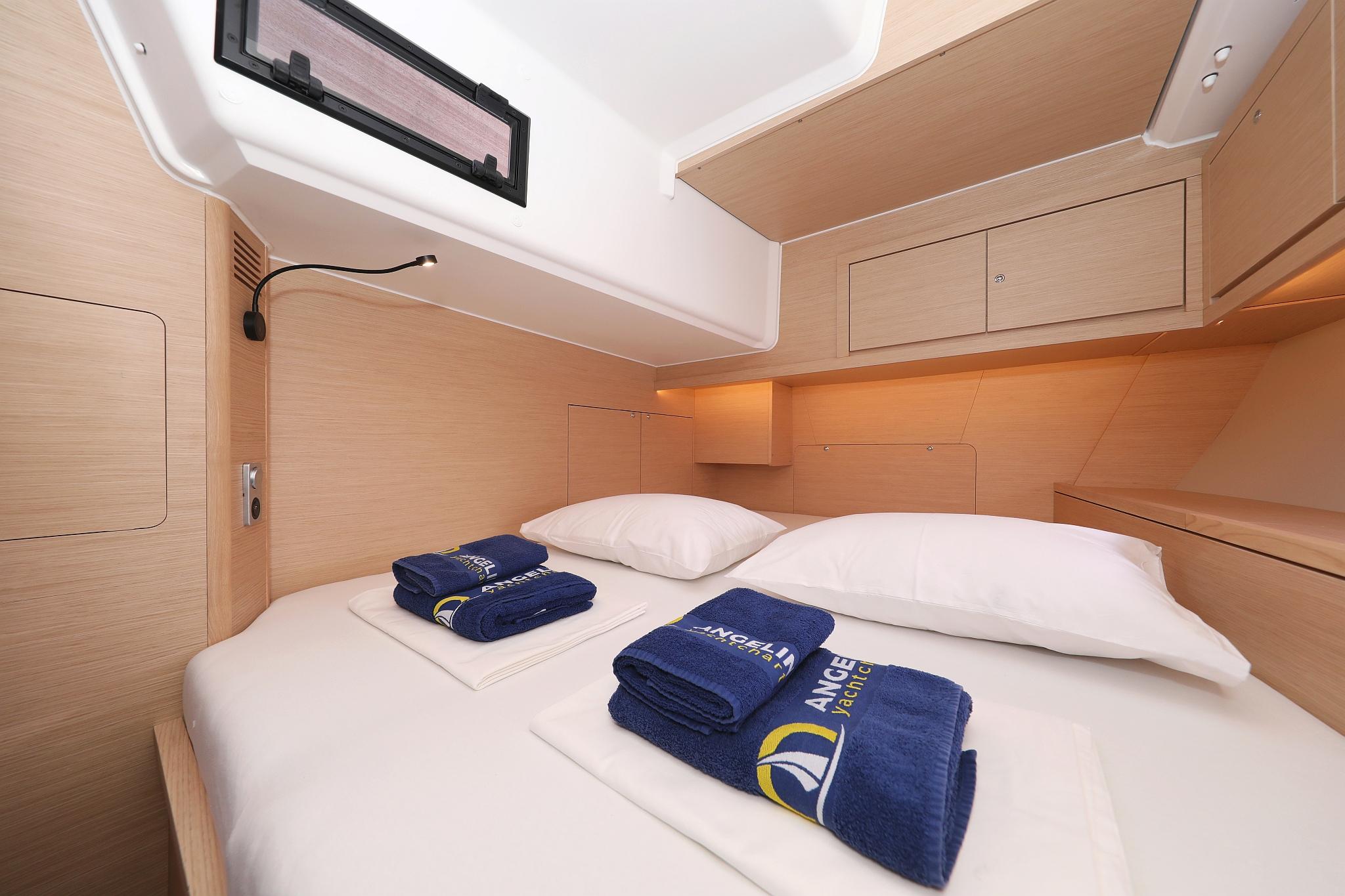 Dufour 470 - 5 cab., picture 27