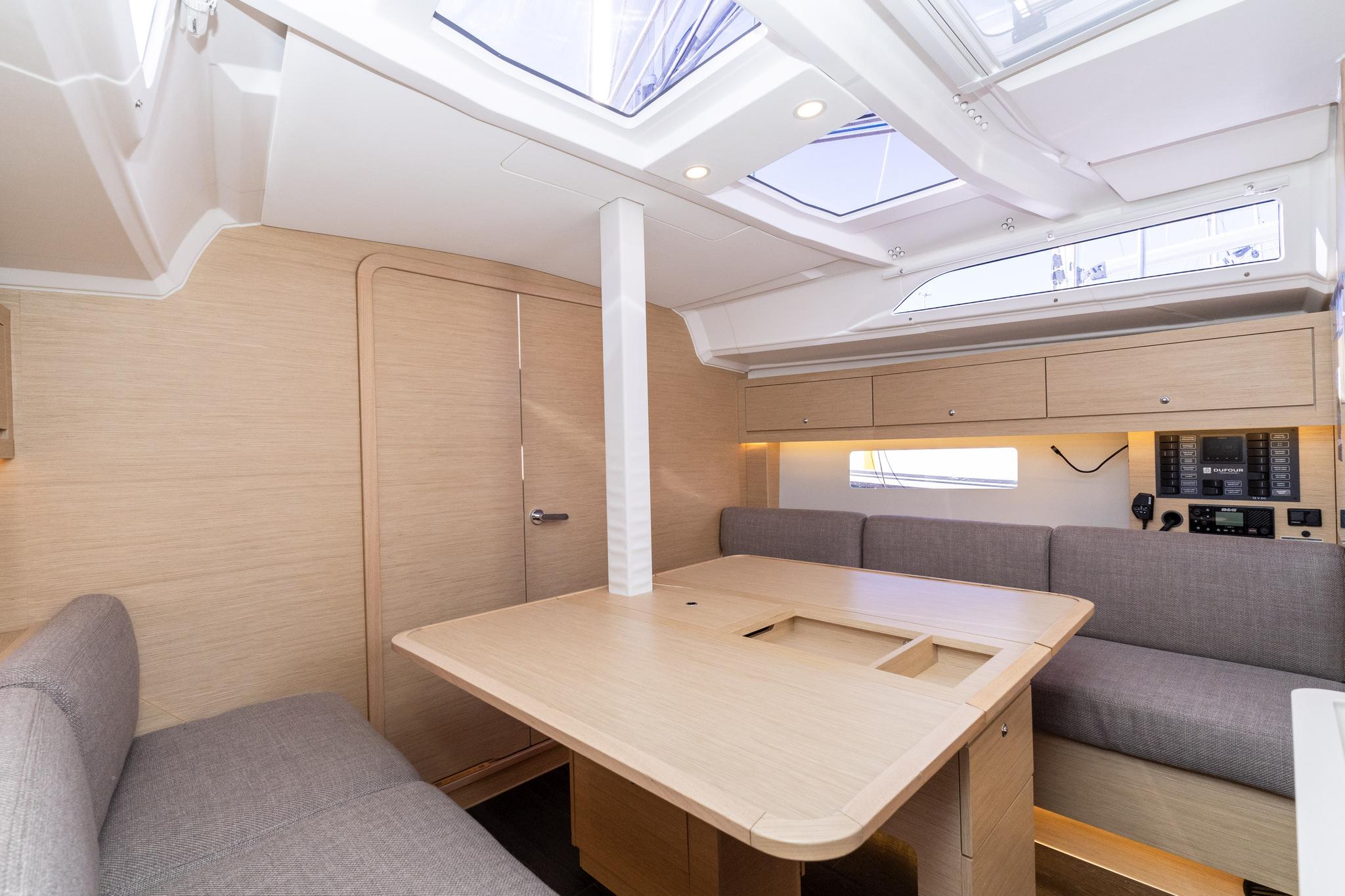 Dufour 37 - 3 cab., picture 15