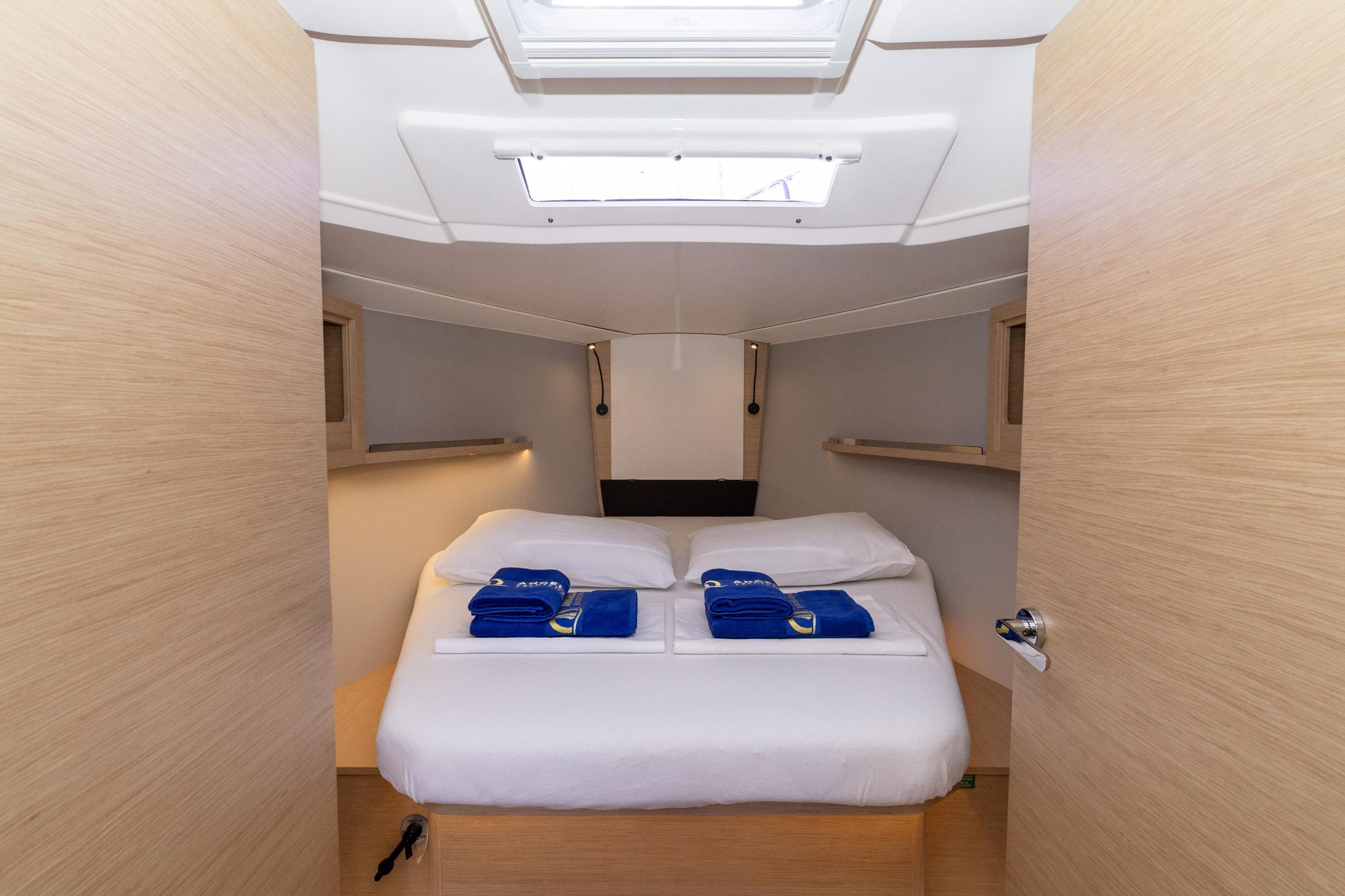 Dufour 37 - 3 cab., picture 25