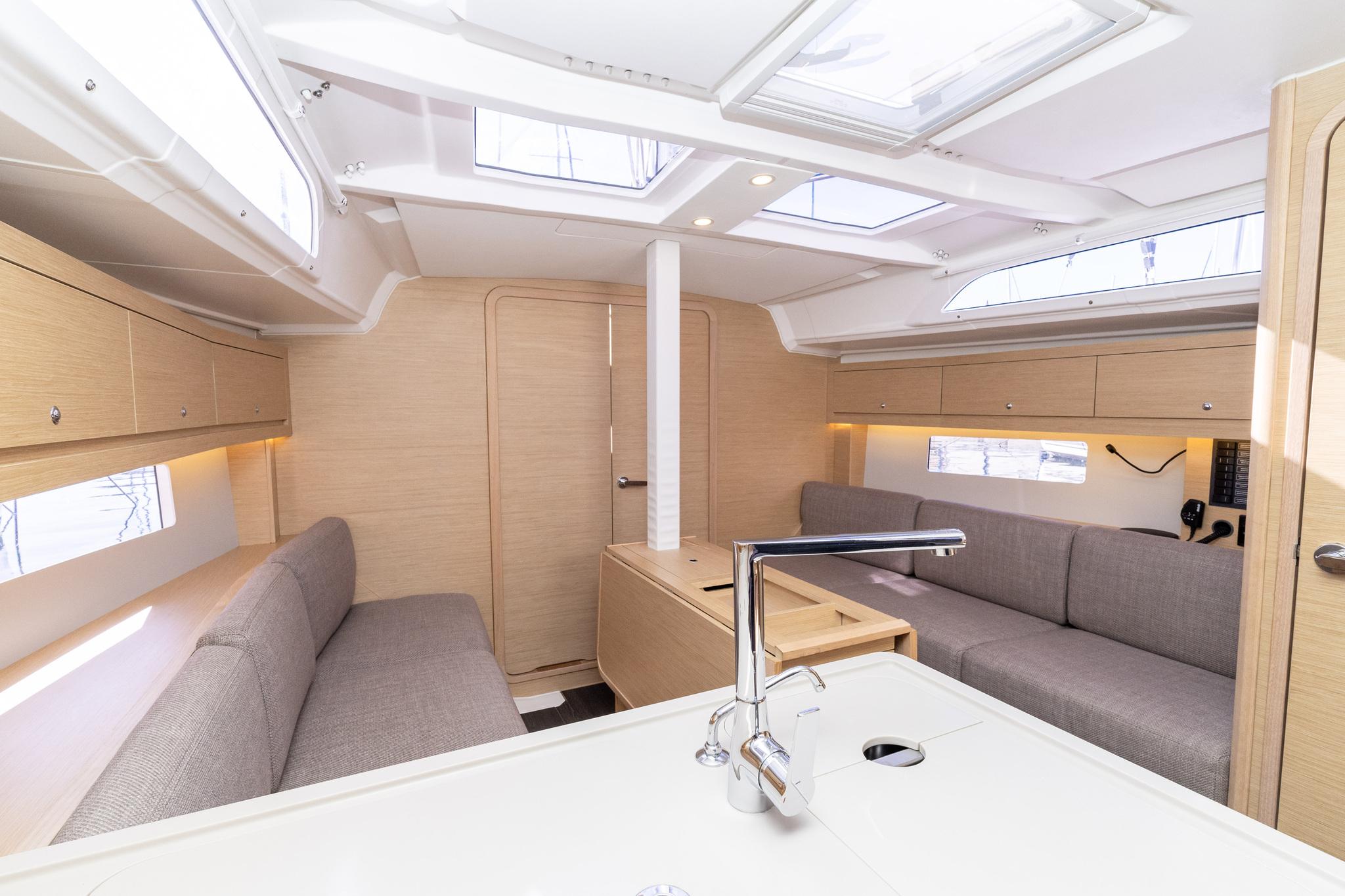 Dufour 37 - 3 cab., picture 14