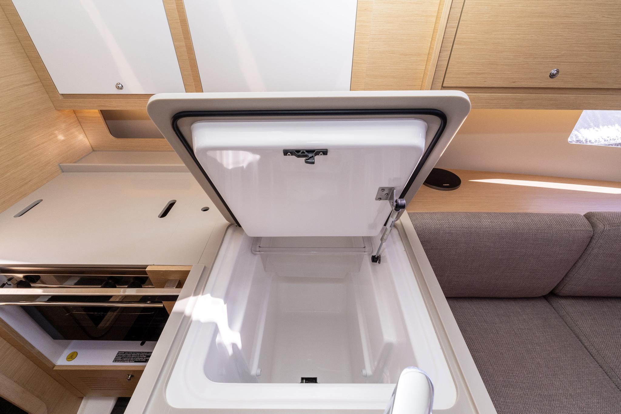 Dufour 37 - 3 cab., picture 36