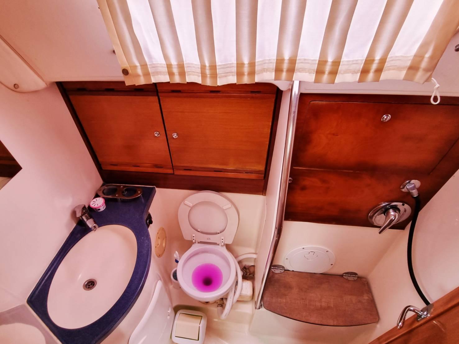 Bavaria 40 Cruiser, picture 16