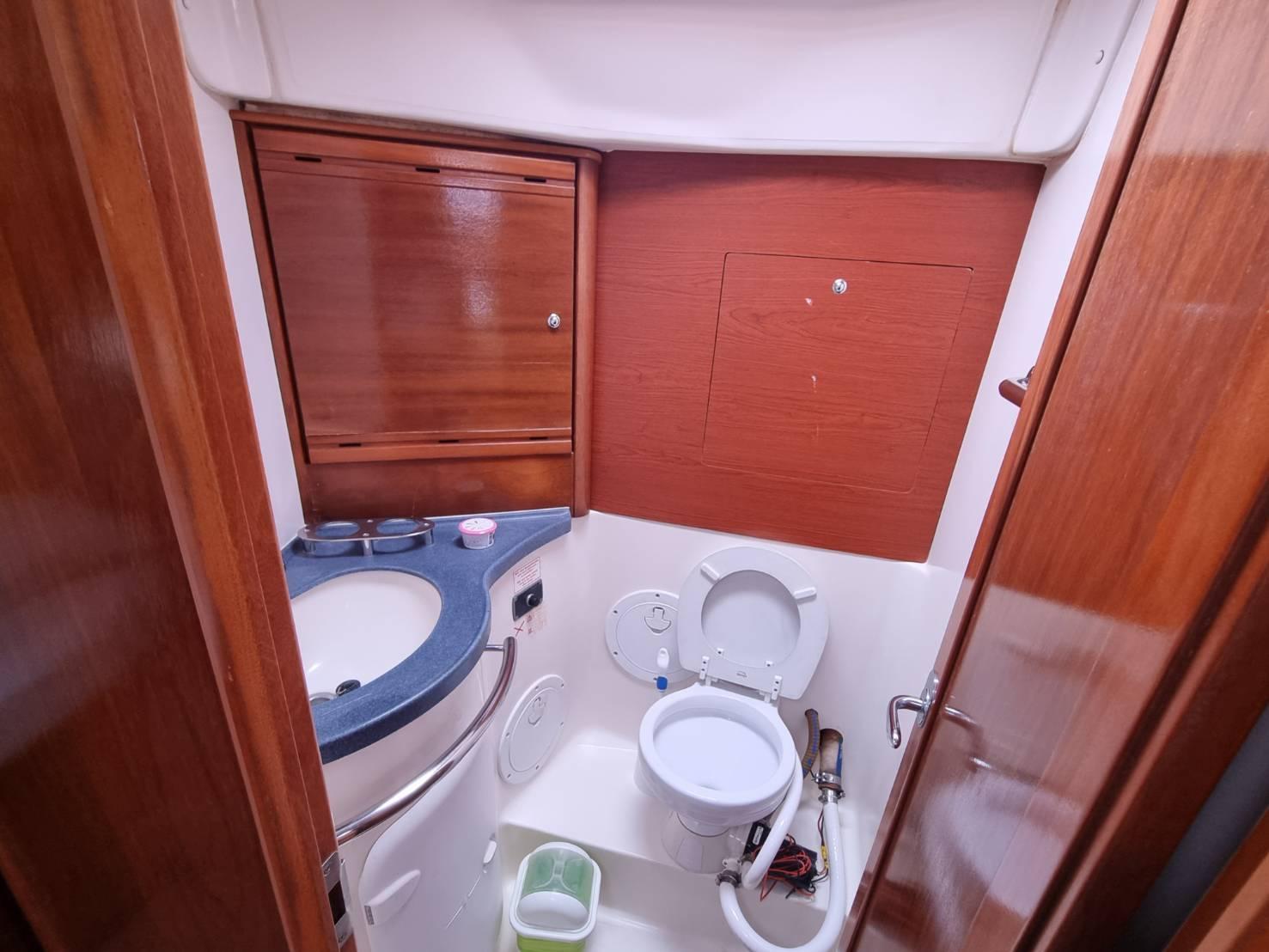 Bavaria 40 Cruiser, picture 15