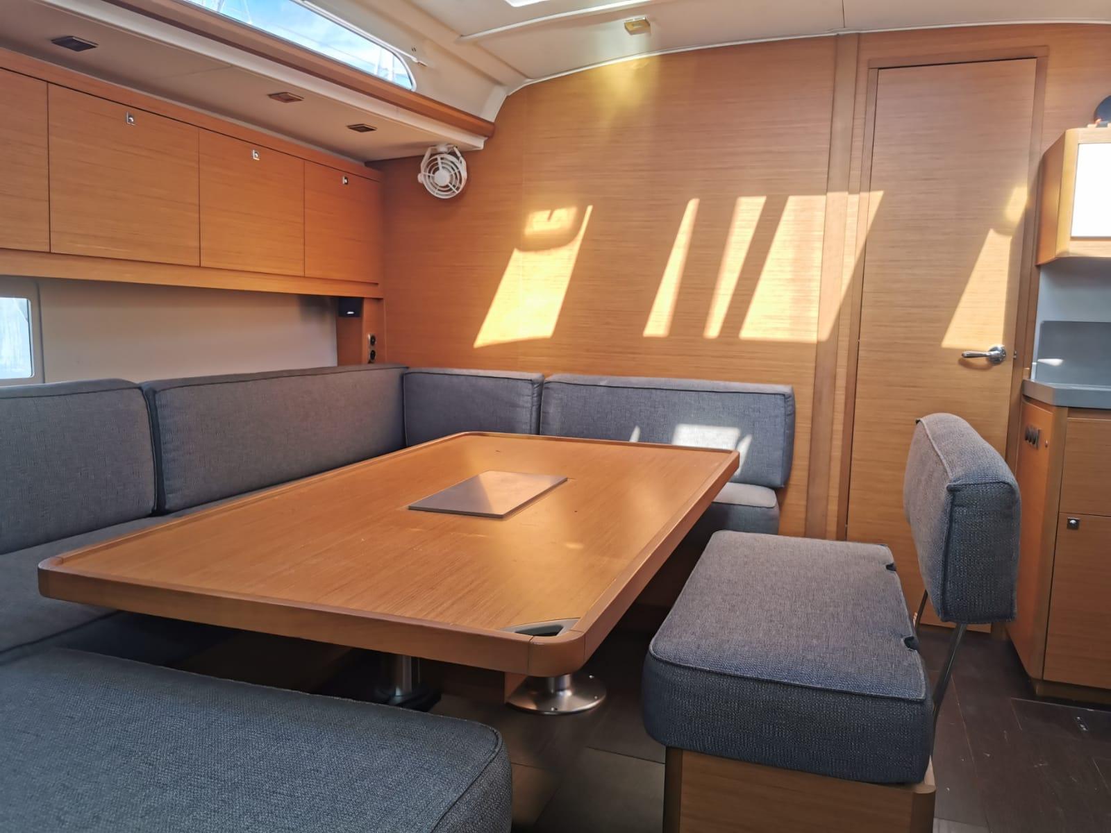 Dufour 470 - 4 + 1 cab., picture 7