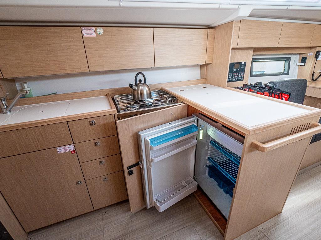 Bavaria C38, picture 20