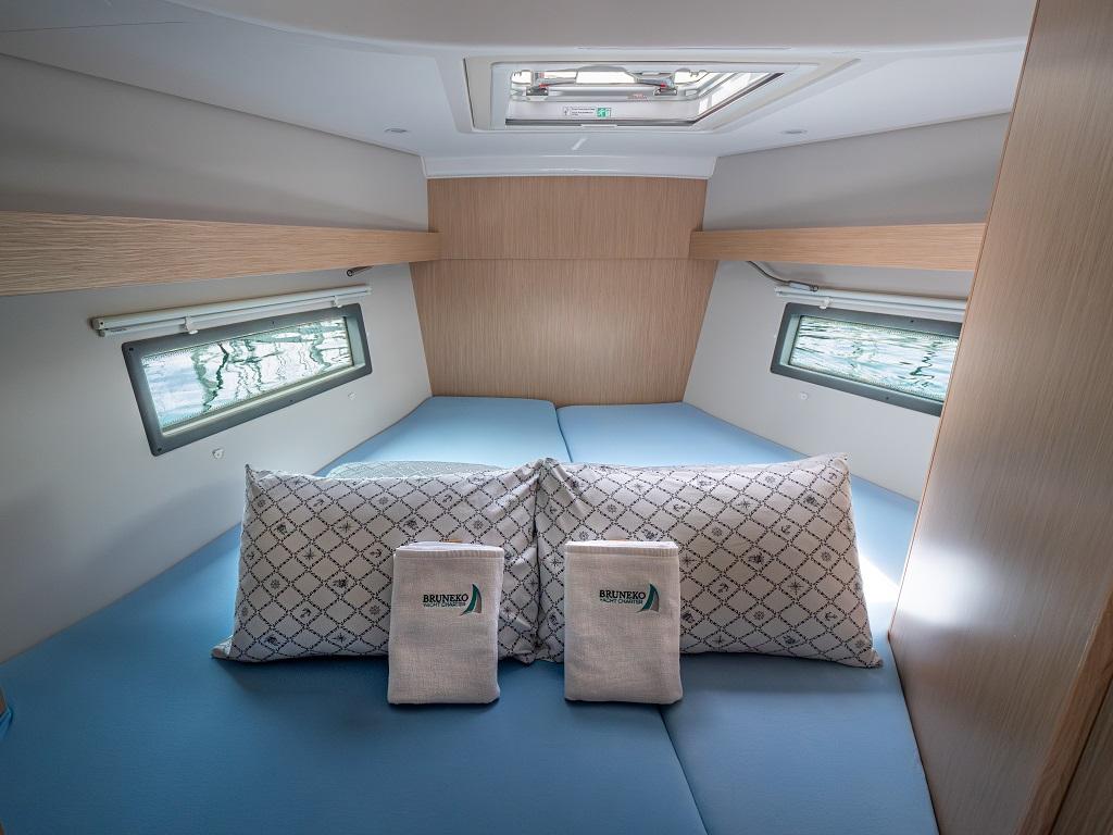 Bavaria C38, picture 28