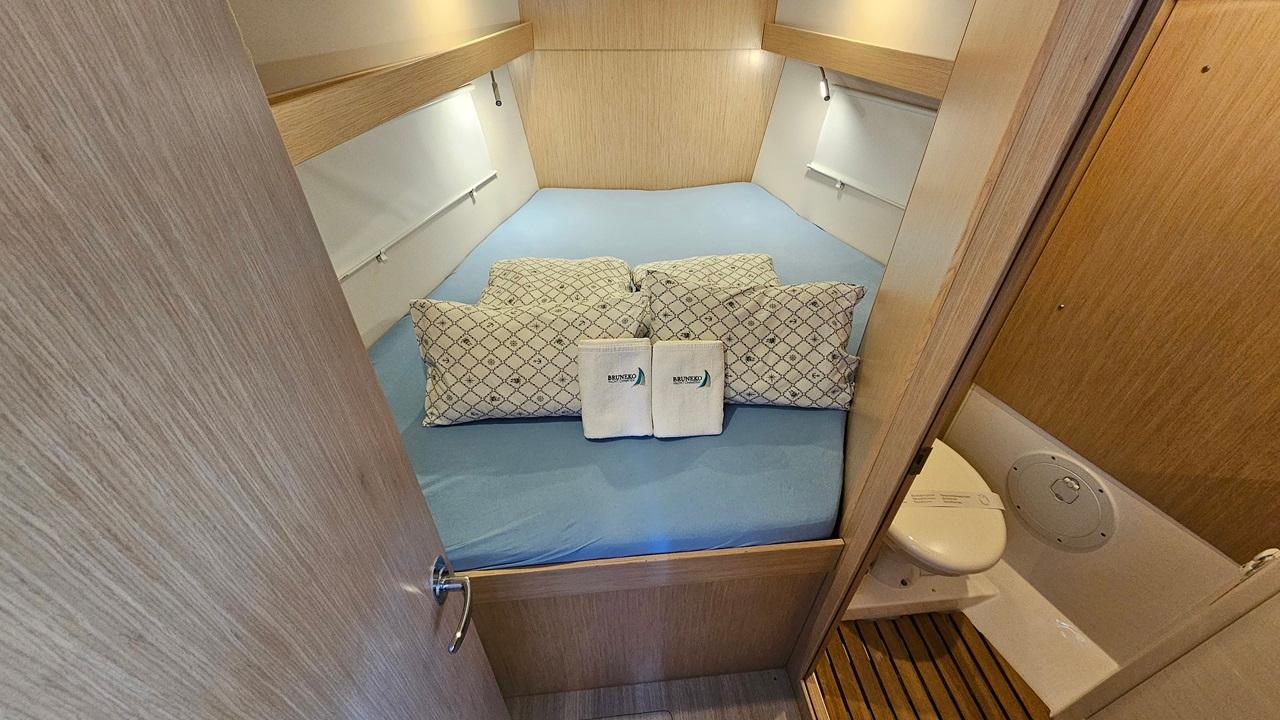 Bavaria C38, picture 27