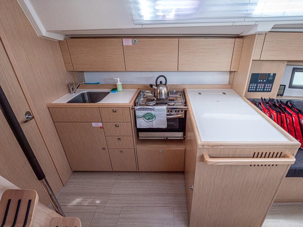 Bavaria C38, picture 19