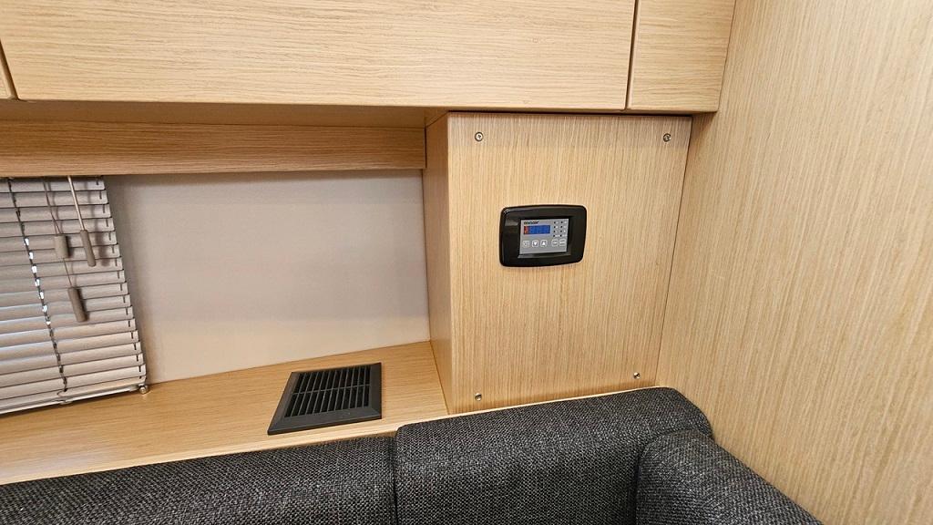 Bavaria C38, picture 25