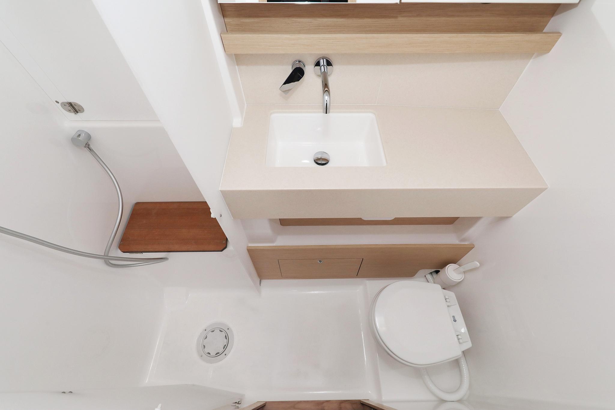 Dufour 470 - 3 cab., picture 18