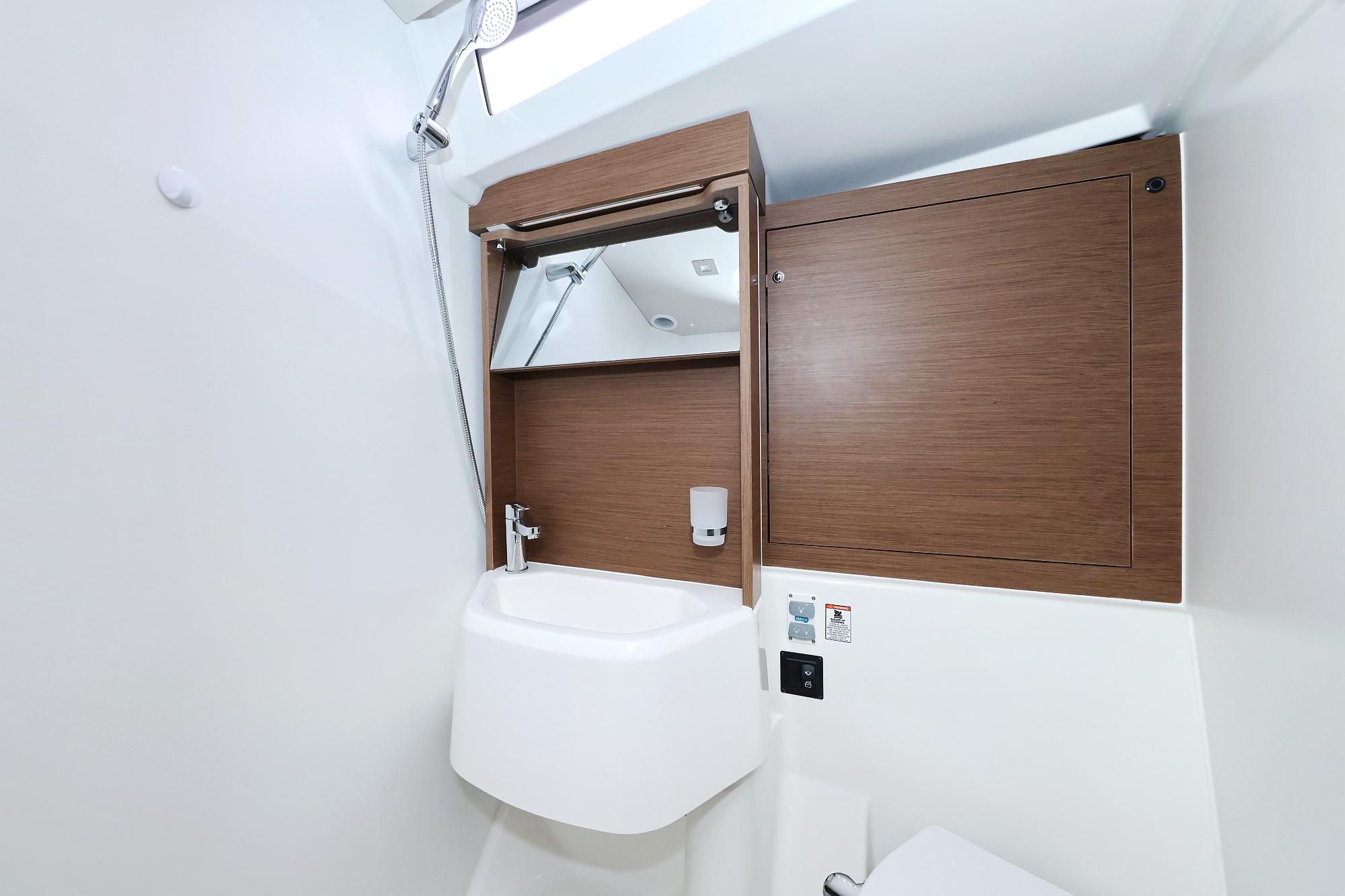 Oceanis 51.1 - 5 + 1 cab., picture 39