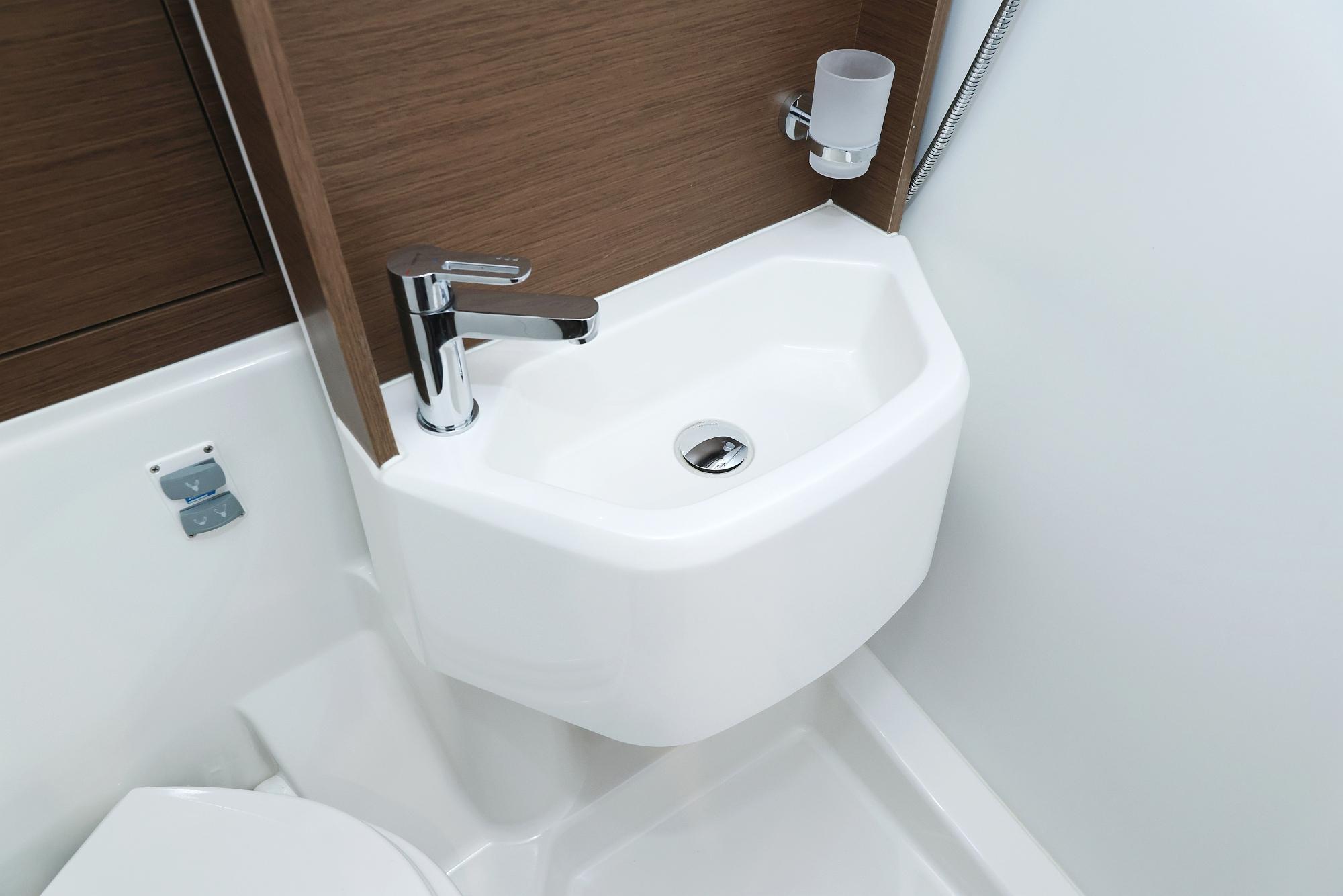 Oceanis 51.1 - 5 + 1 cab., picture 36