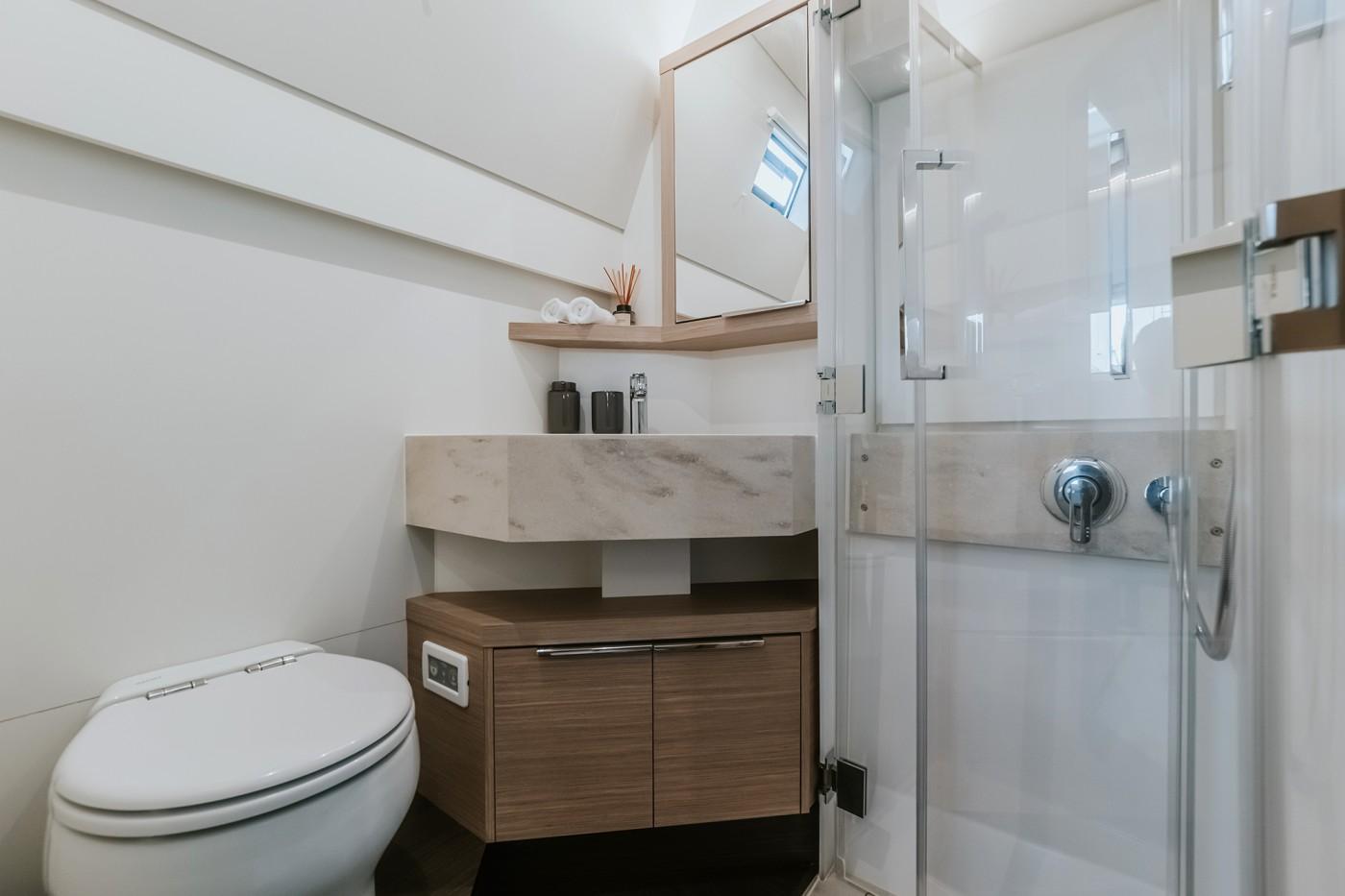 Lagoon 55 - 5 + 2 cab., picture 34