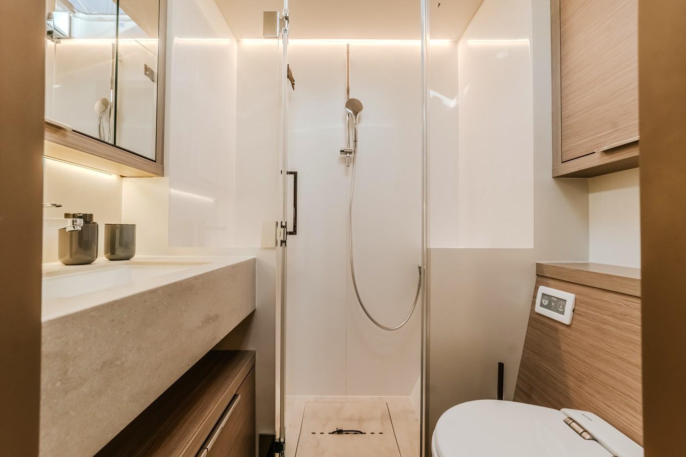 Lagoon 55 - 5 + 2 cab., picture 30