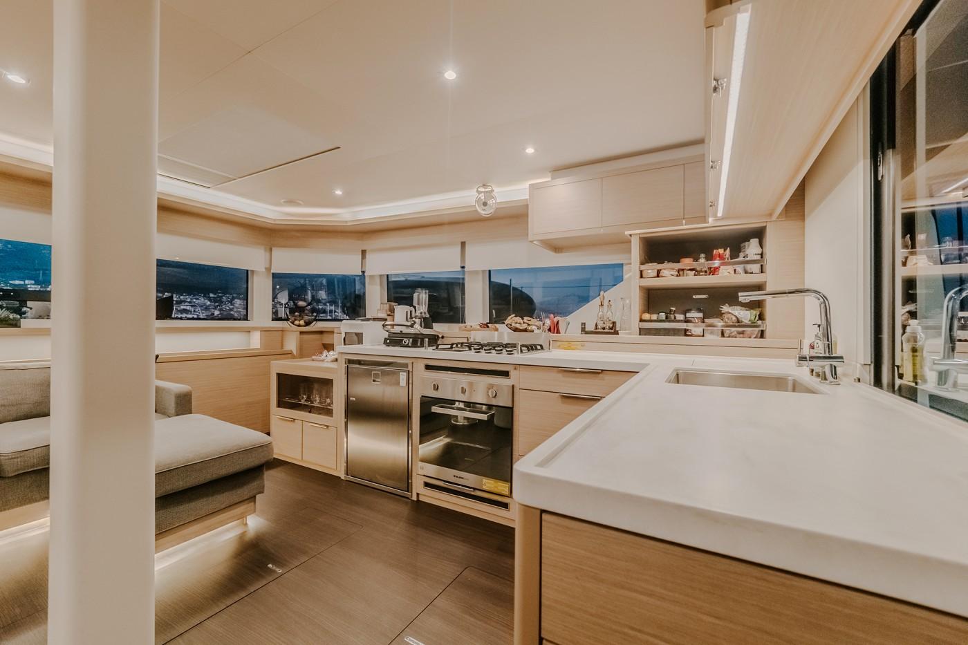 Lagoon 55 - 5 + 2 cab., picture 21