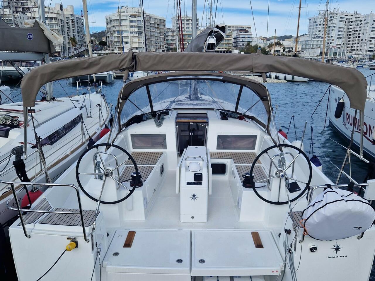 Sun Odyssey 440 - 4 cab., picture 3