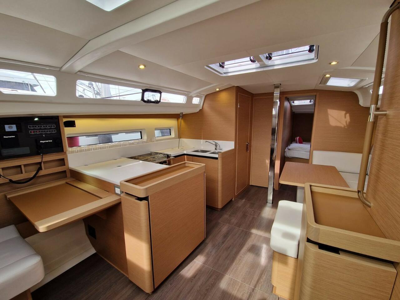 Sun Odyssey 440 - 4 cab., picture 6