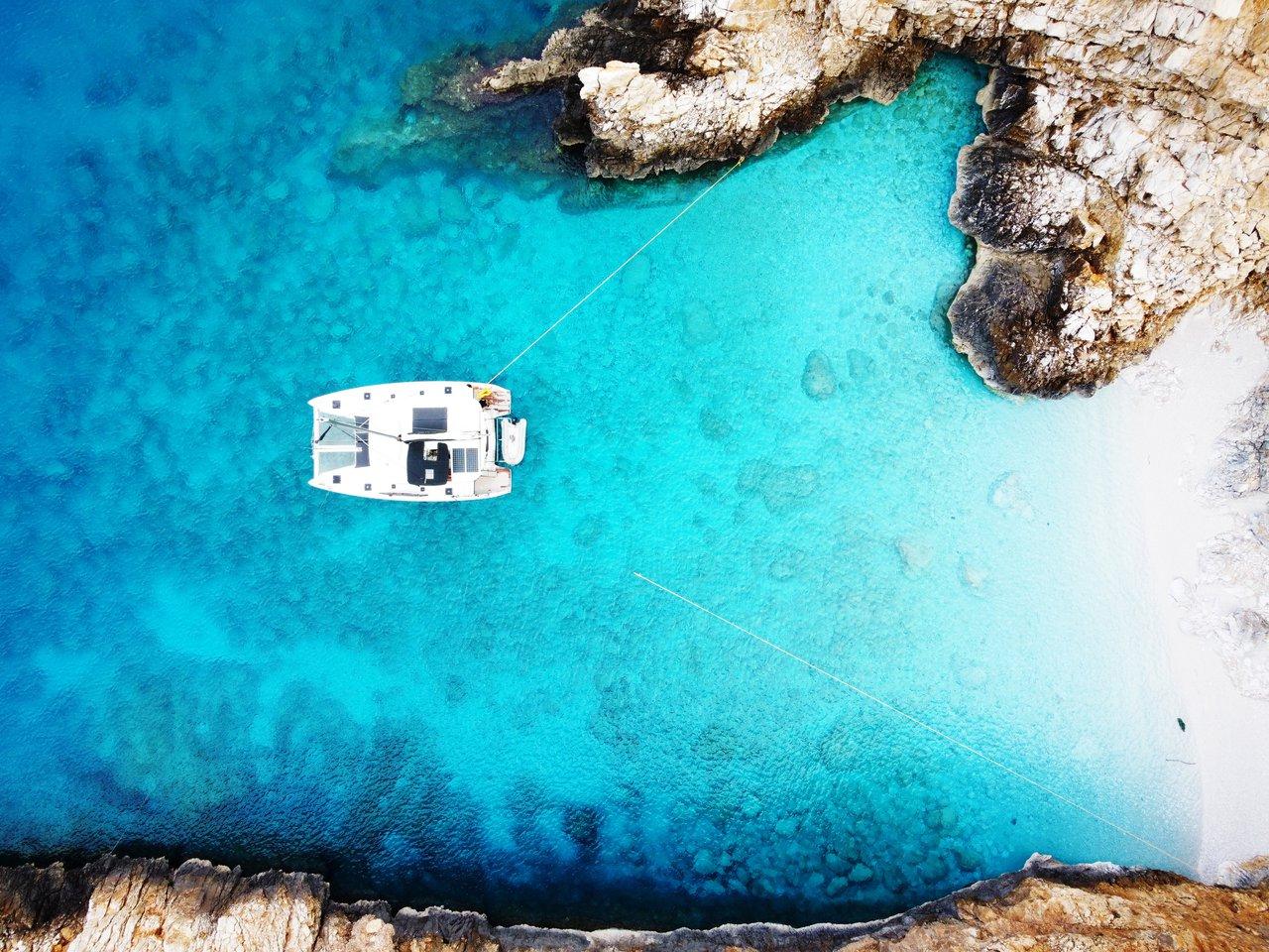 Lagoon 42 - 4 + 2 cab., picture 12