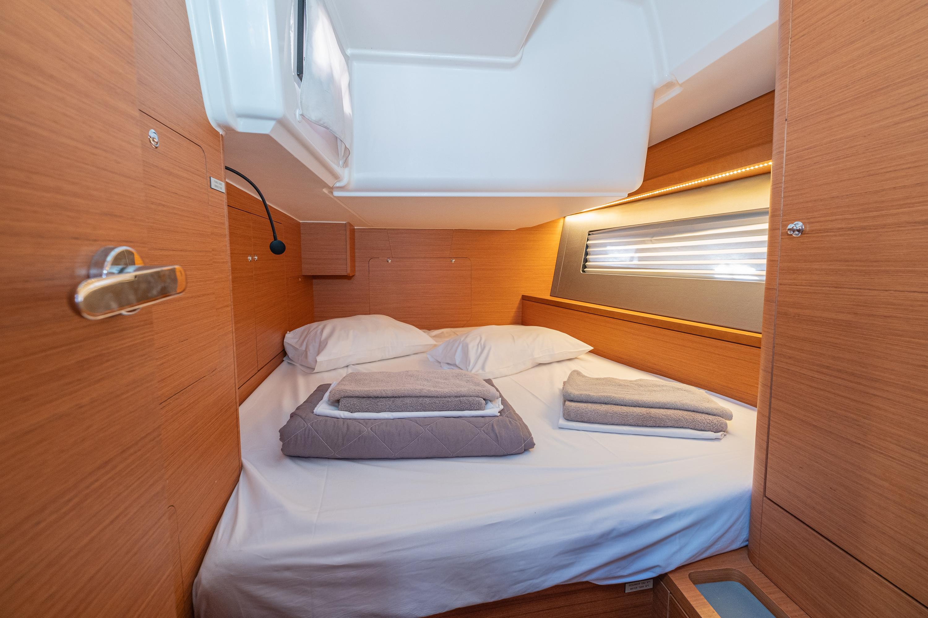 Dufour 41 - 3 cab., picture 12