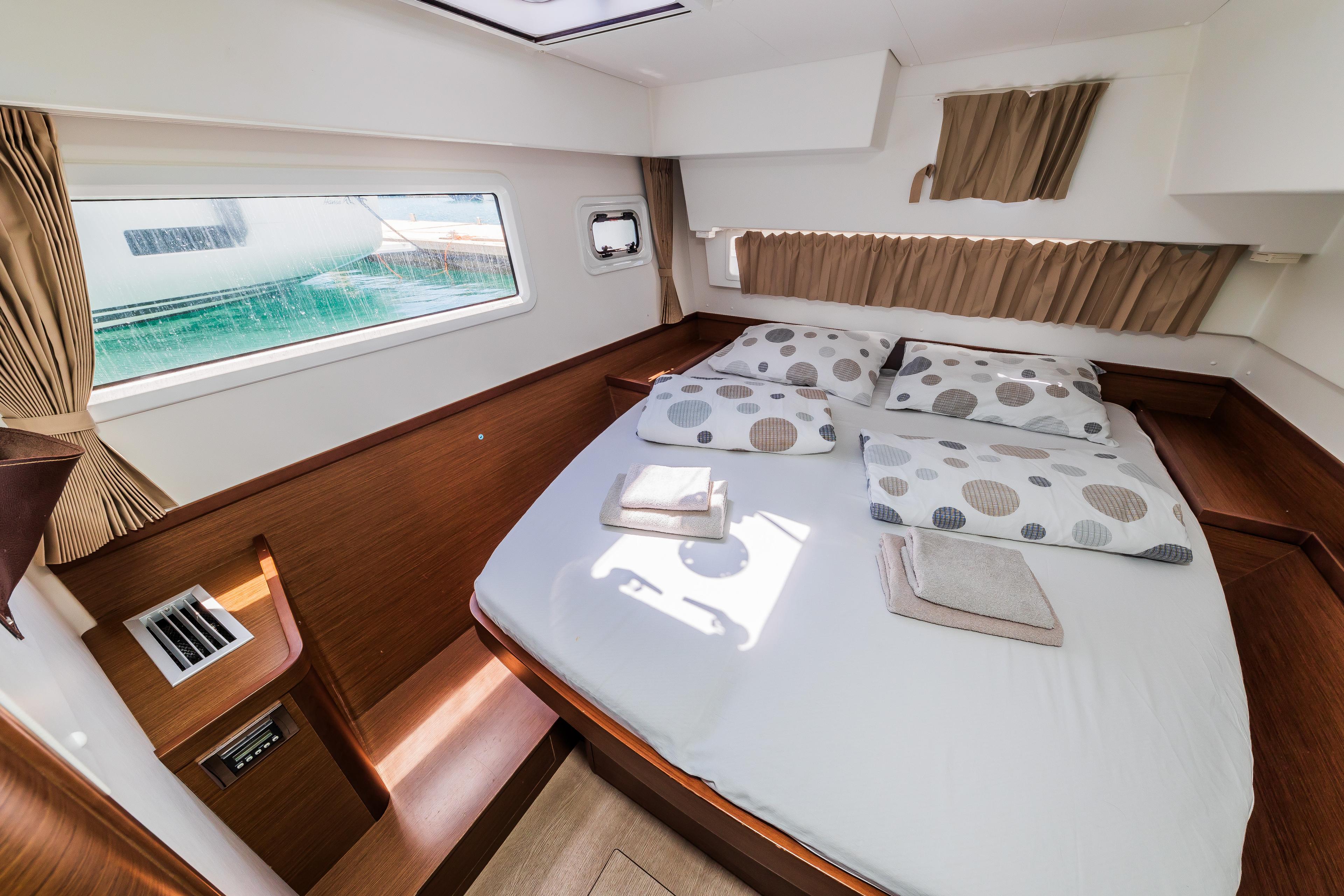 Lagoon 42 - 4 + 2 cab., picture 24