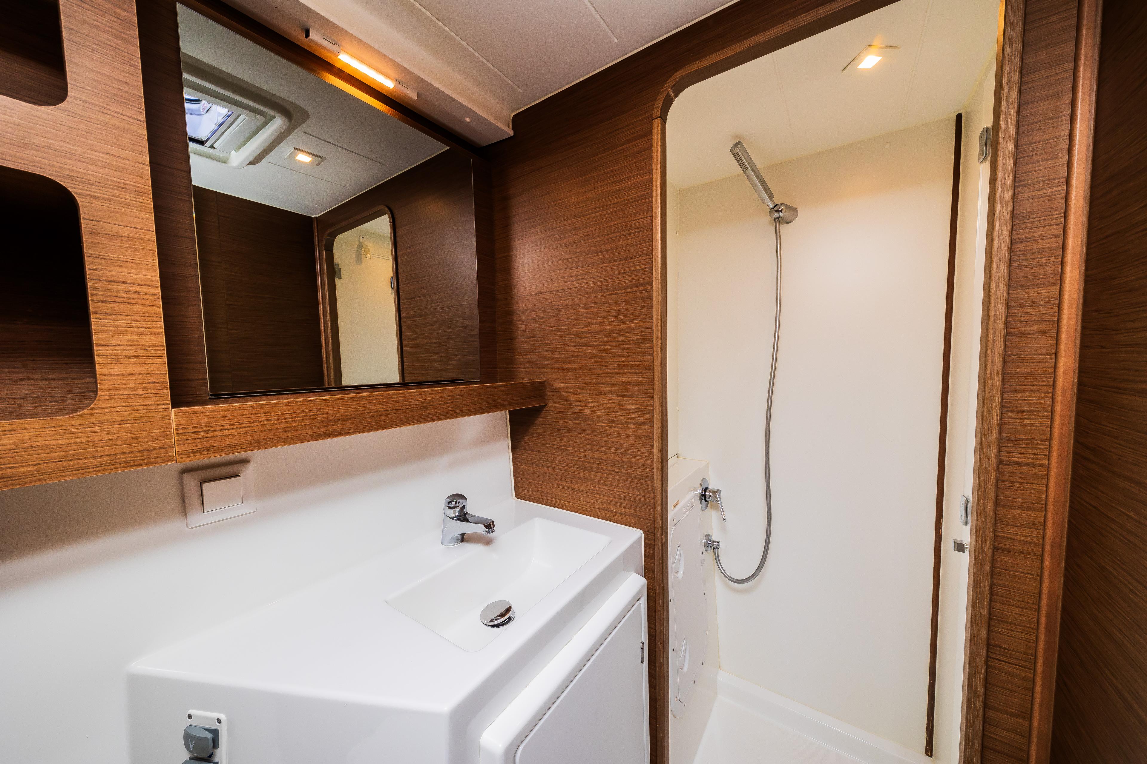 Lagoon 42 - 4 + 2 cab., picture 26