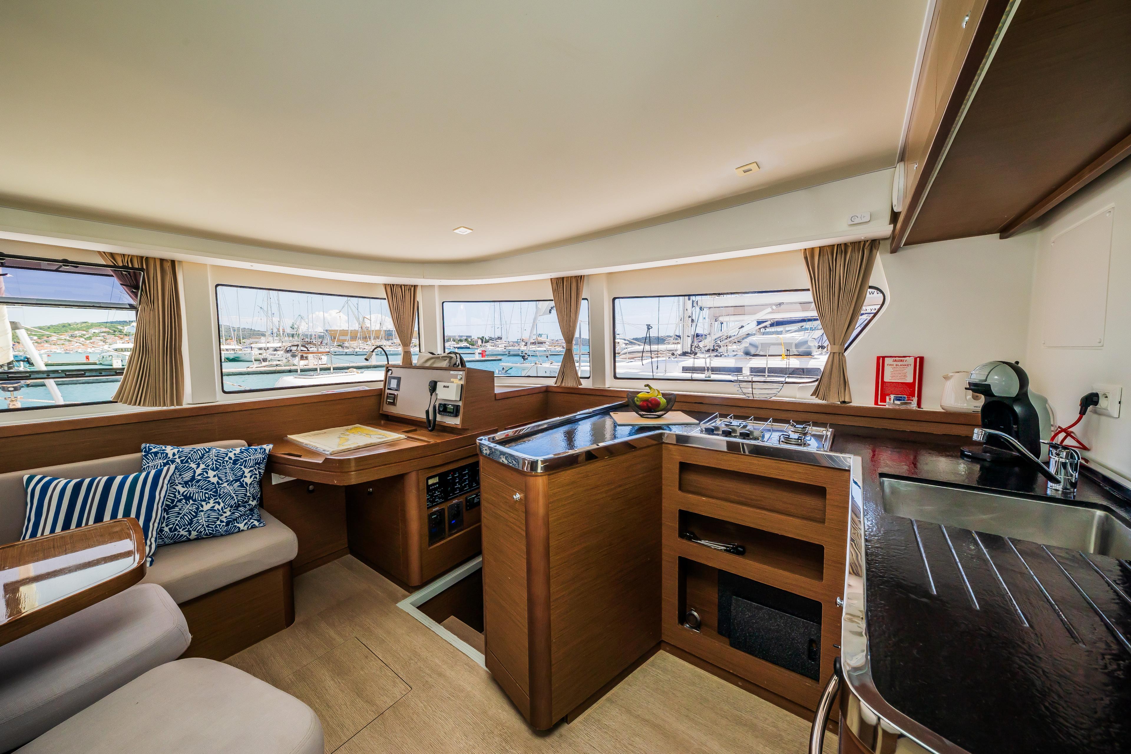 Lagoon 42 - 4 + 2 cab., picture 16