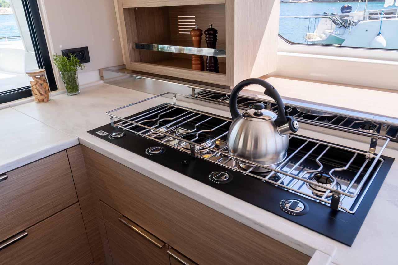 Lagoon 46 - 4 + 2 cab., picture 23