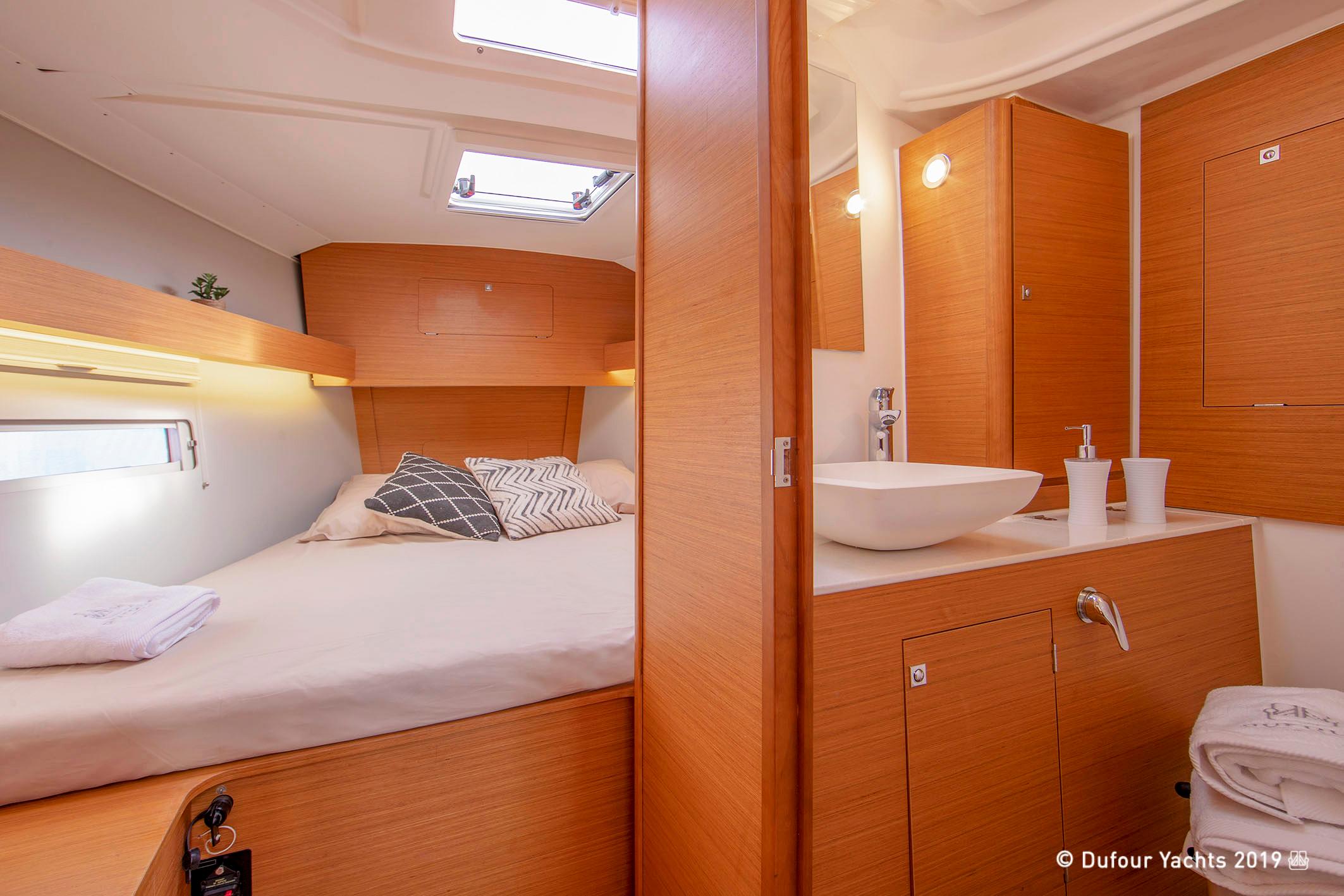 Dufour 390, picture 17
