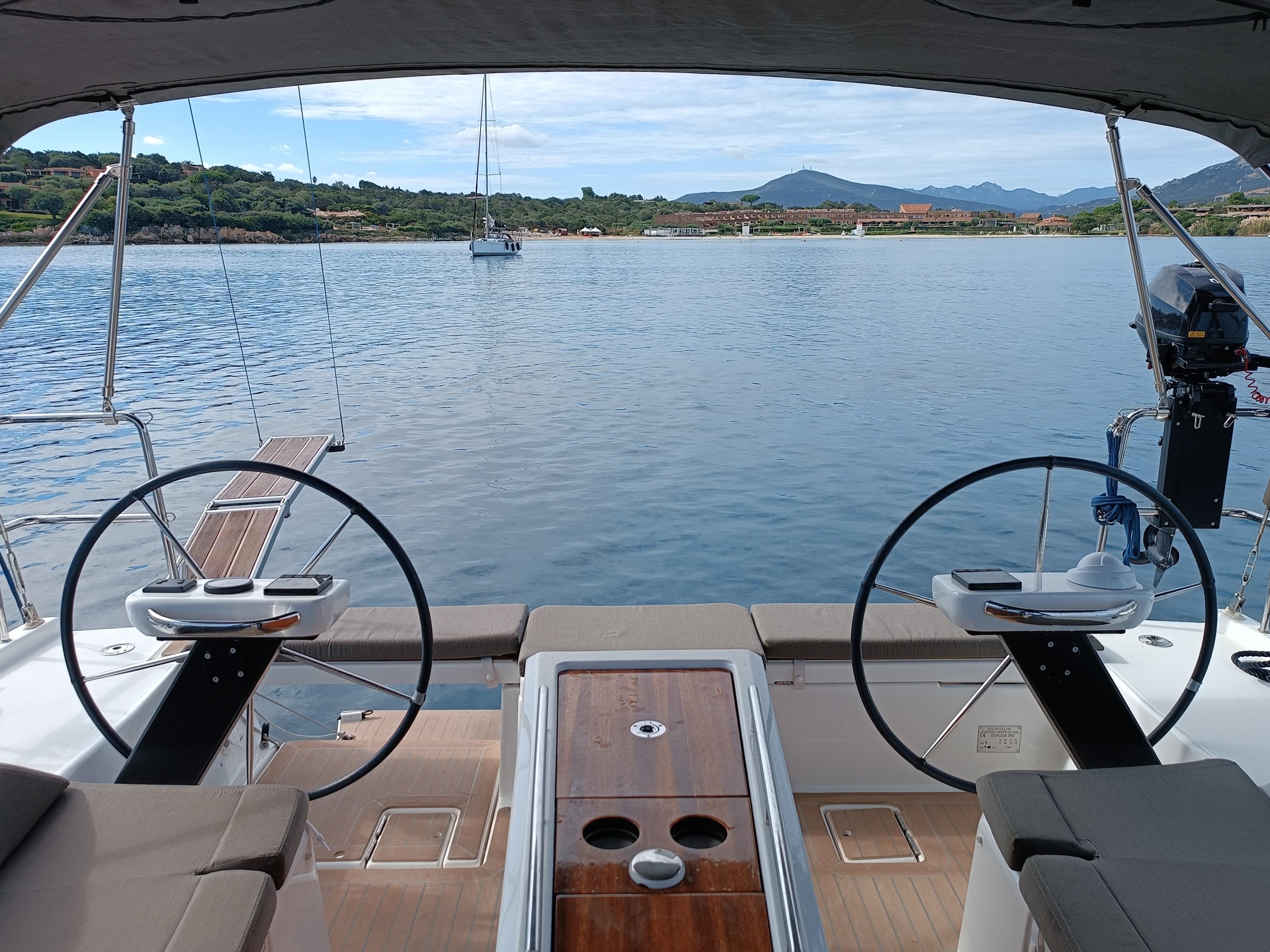 Dufour 390, picture 8