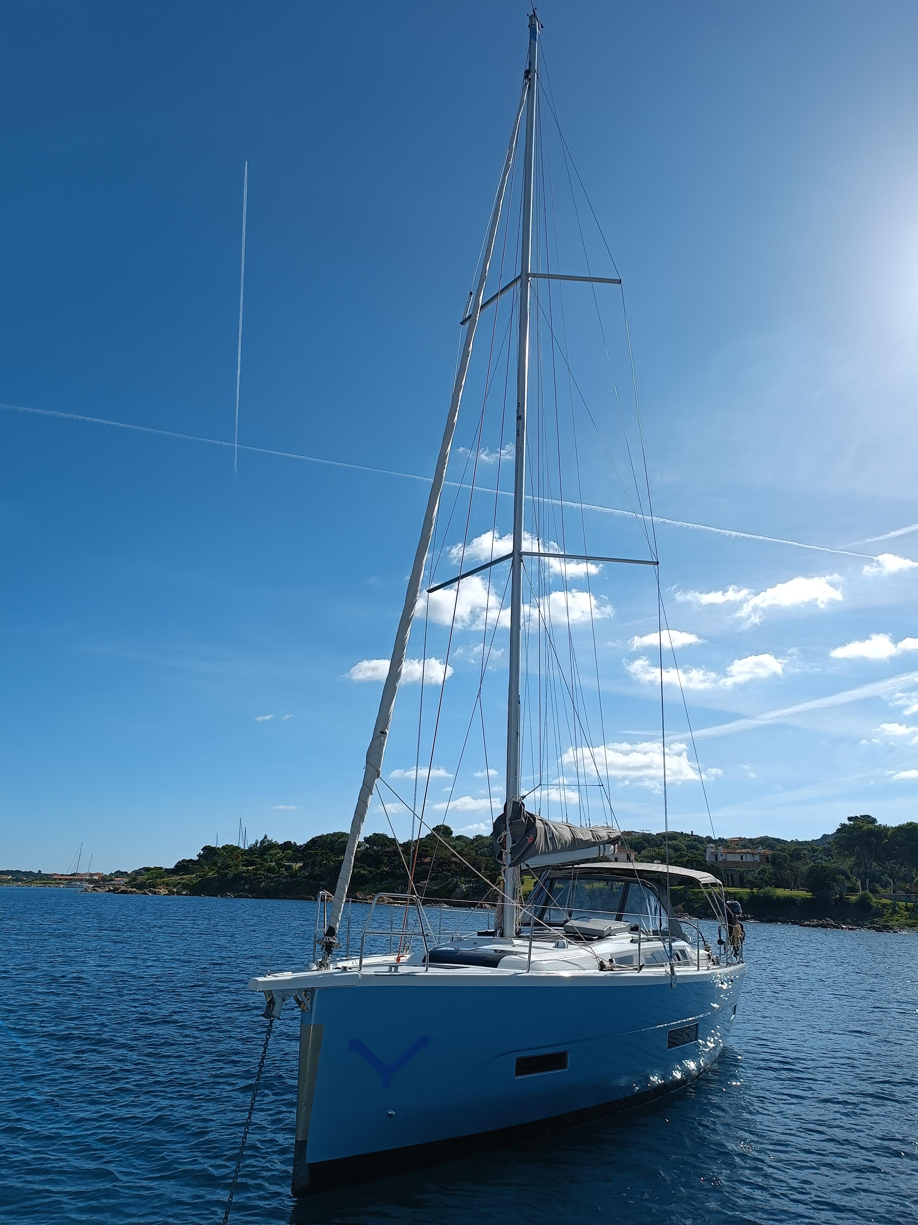 Dufour 390, picture 6