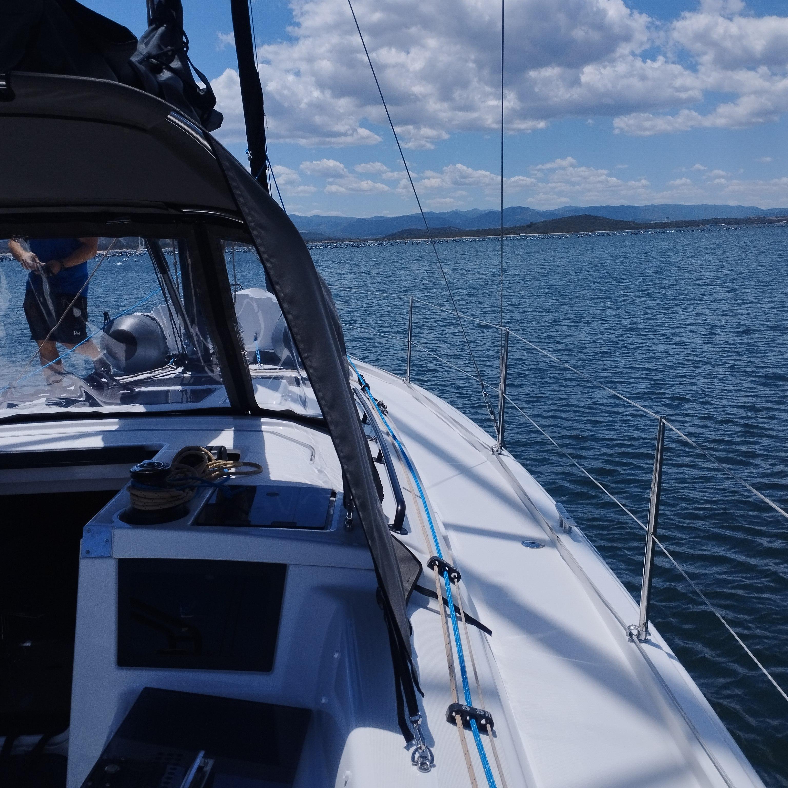 Dufour 37 - 3 cab., picture 9