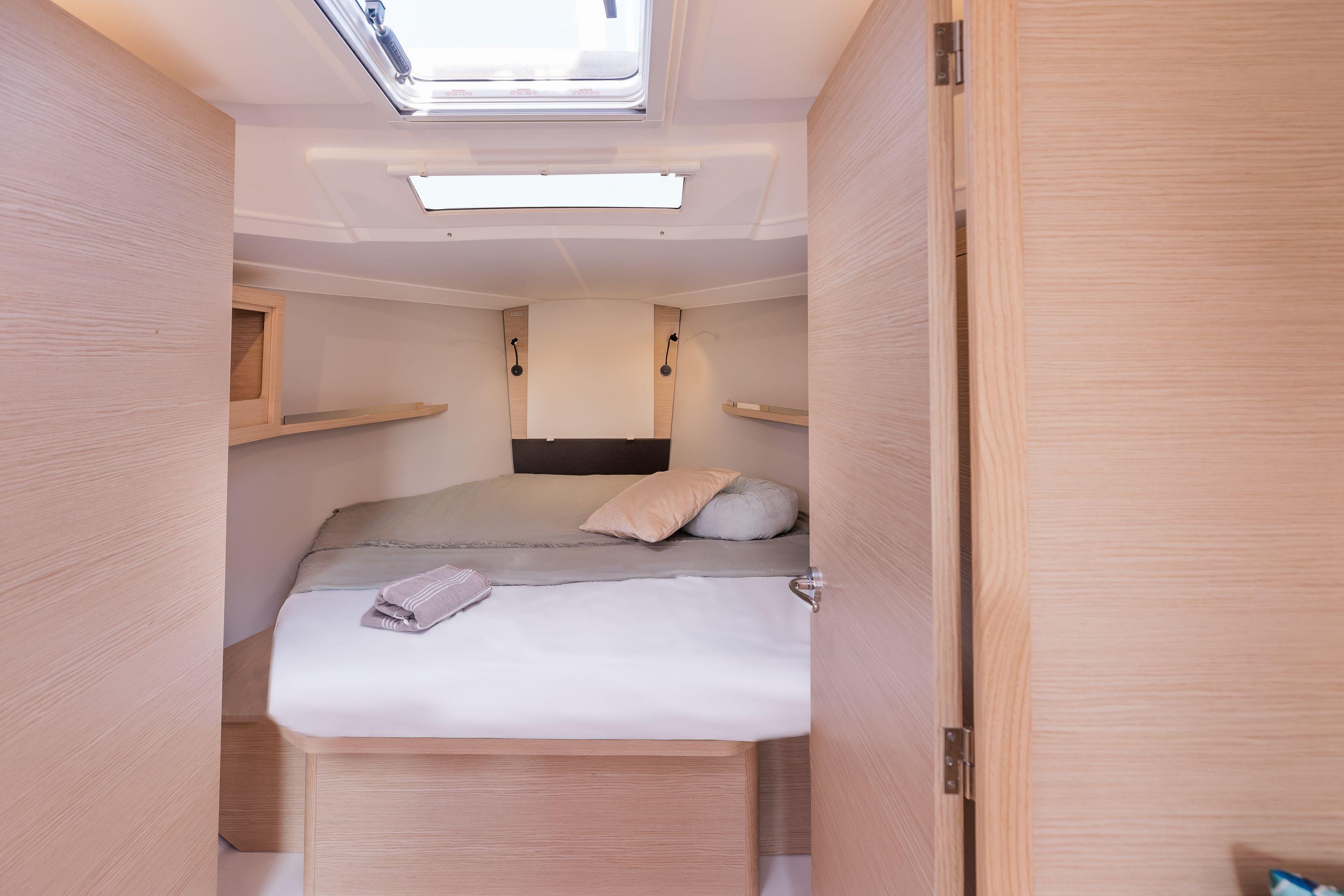 Dufour 37 - 3 cab., picture 21