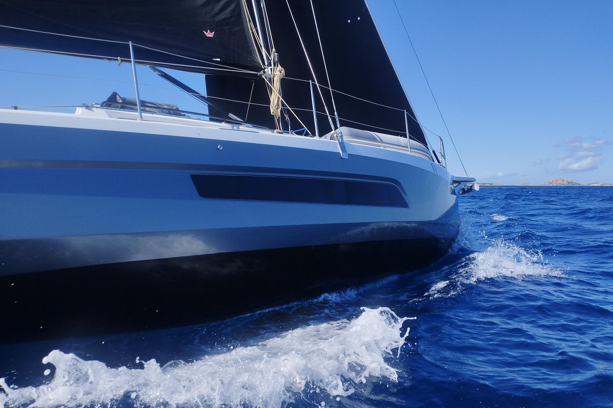 Dufour 37 - 3 cab., picture 6