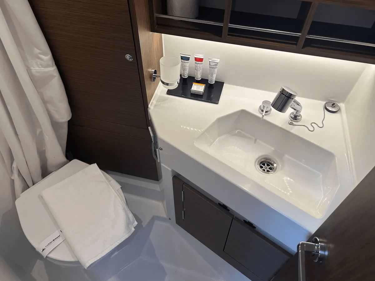 Oceanis 34.1 - 3 cab., picture 7