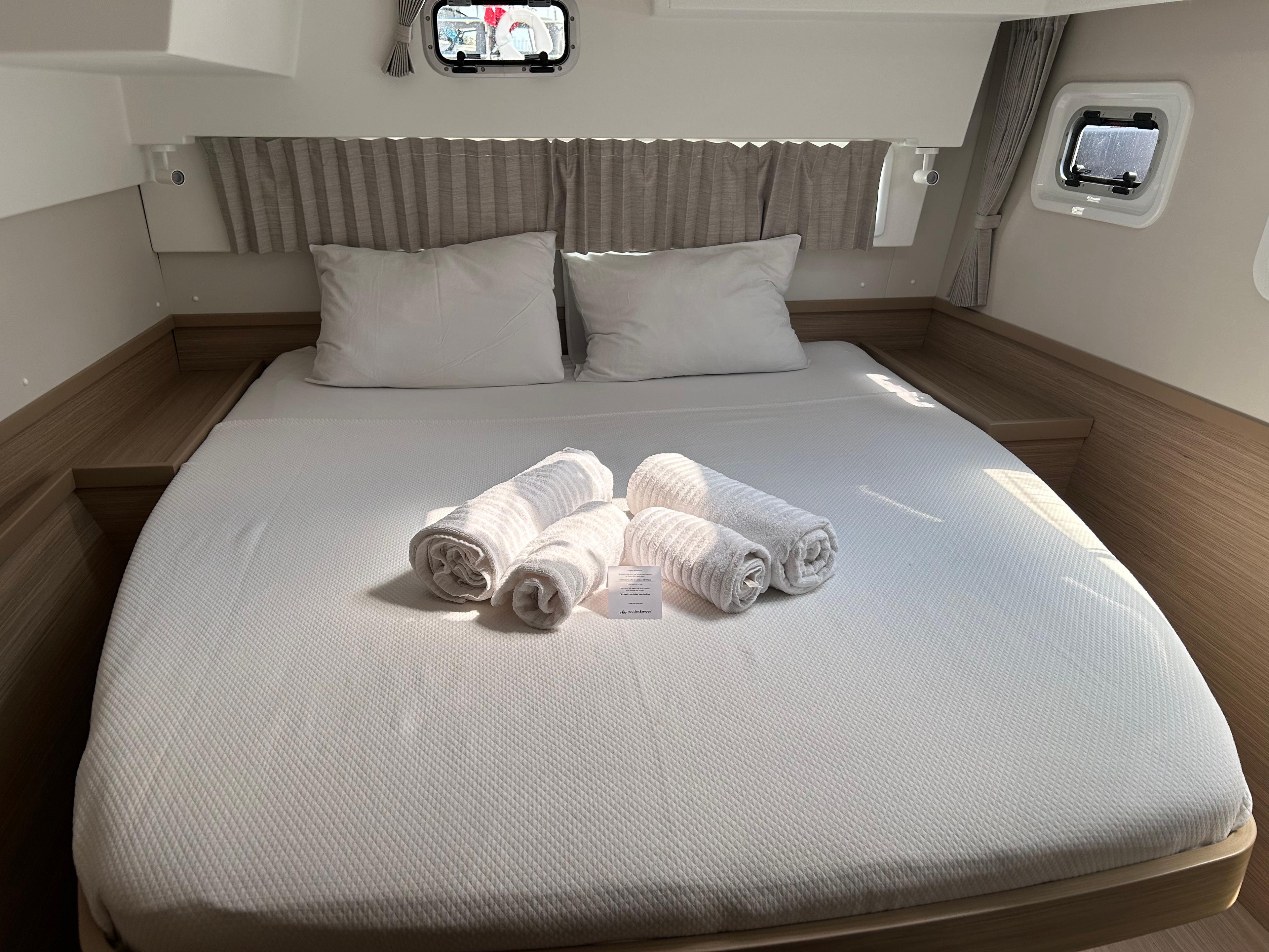 Lagoon 42 - 4 + 1 cab., picture 13