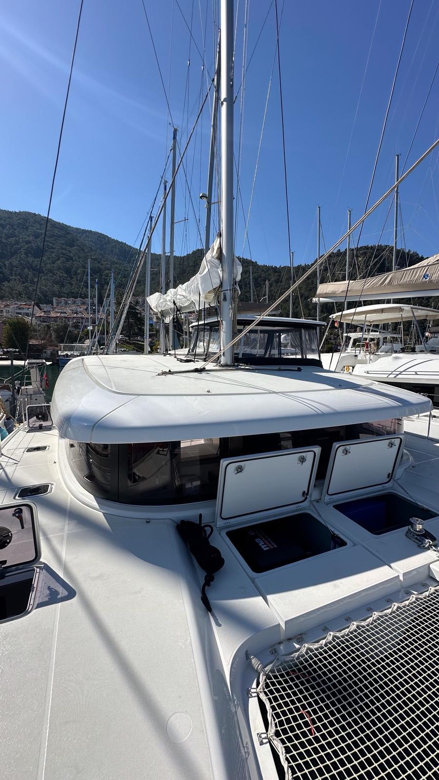 Lagoon 42 - 4 + 1 cab., picture 4