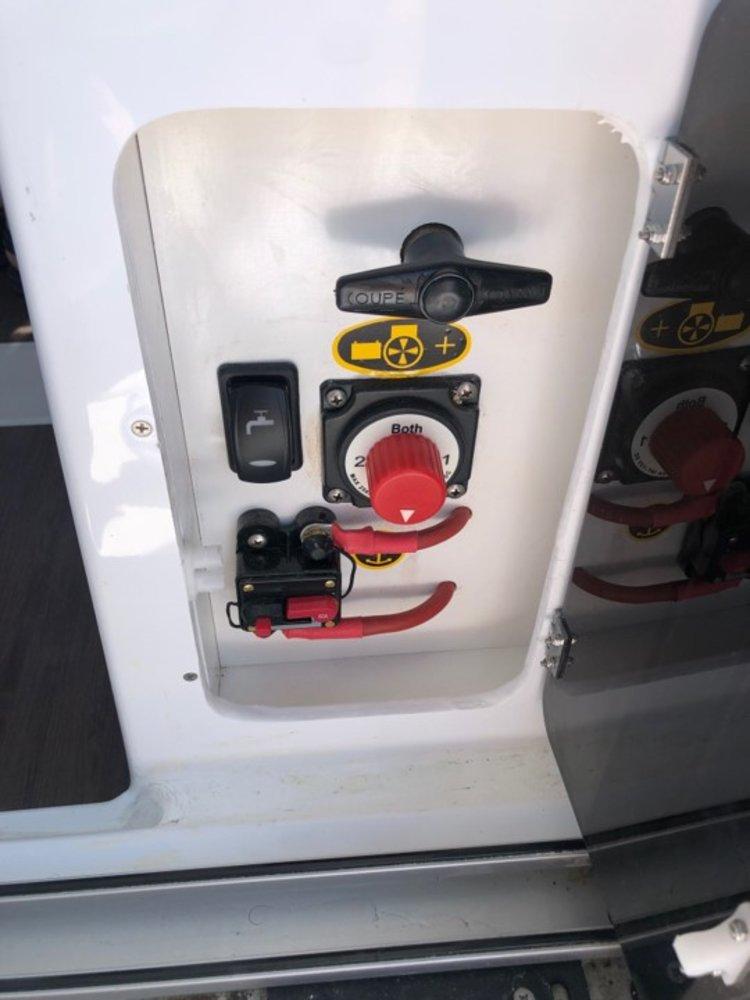 Merry Fisher 795, picture 15