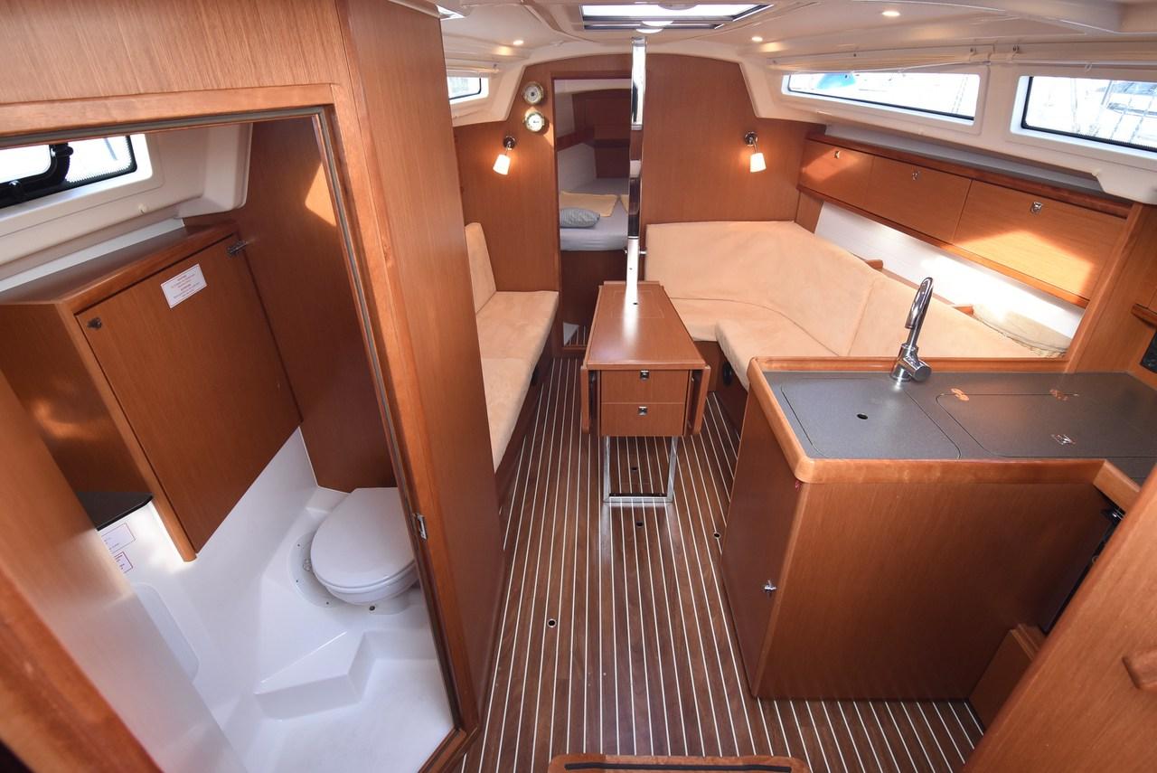 Bavaria Cruiser 34, picture 5