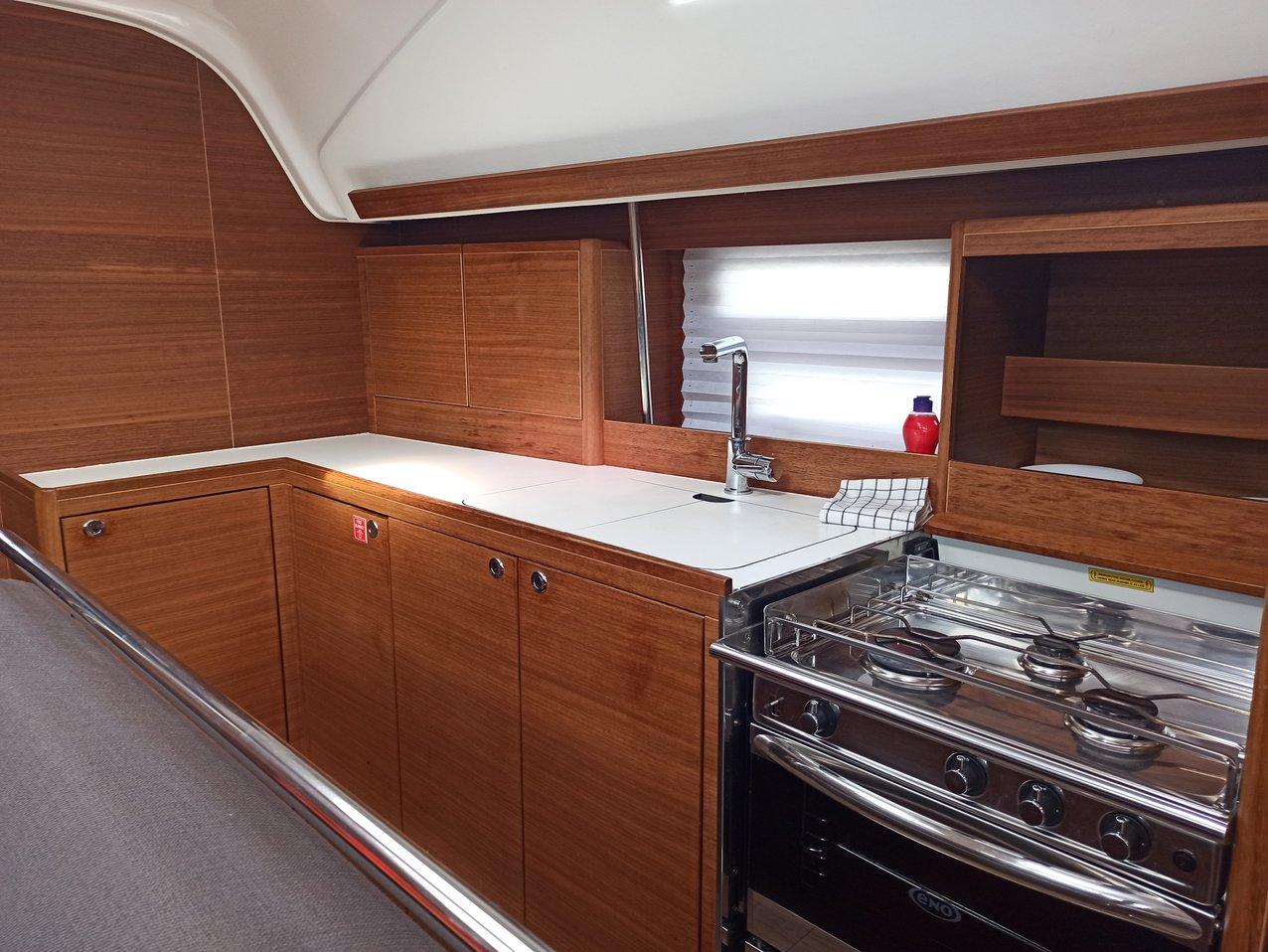 Elan Impression 45.1, picture 5