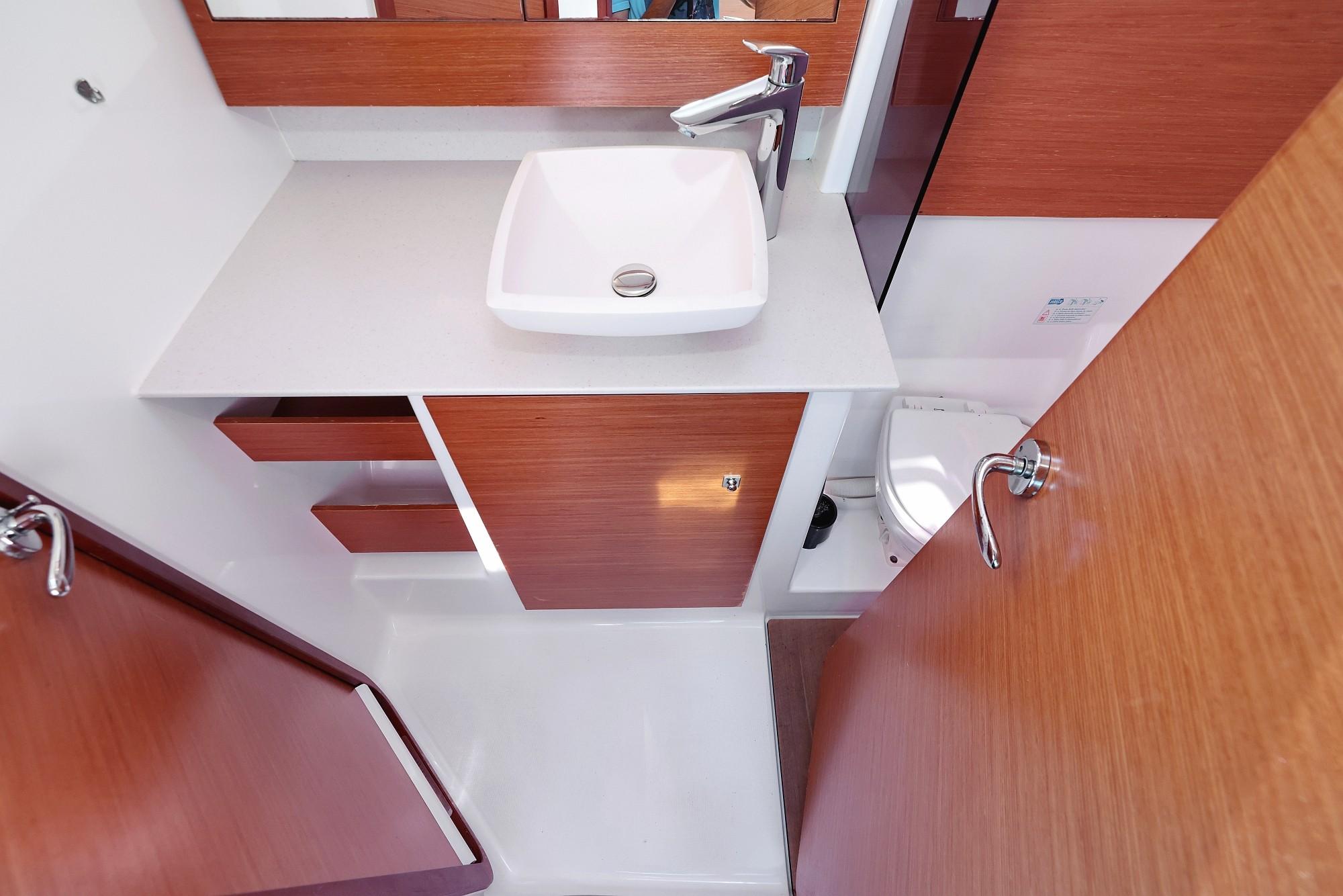 Dufour 520 GL, picture 33