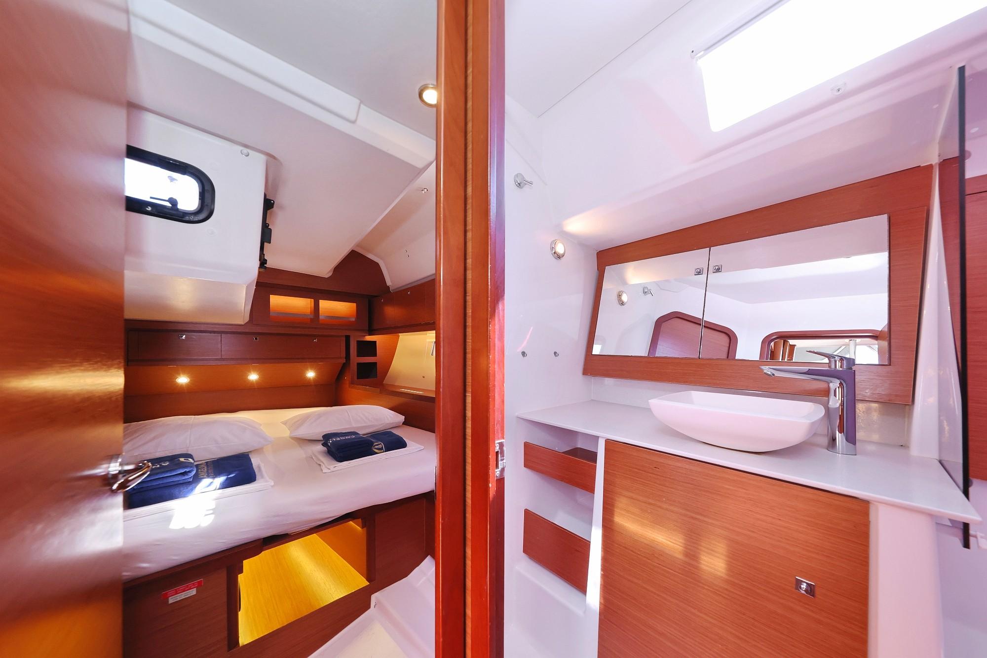 Dufour 520 GL, picture 32