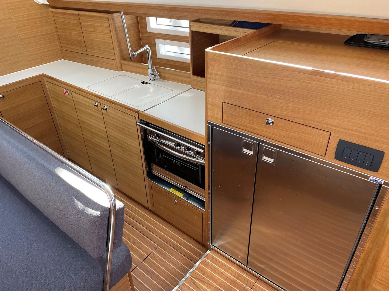 Elan Impression 45.1, picture 5