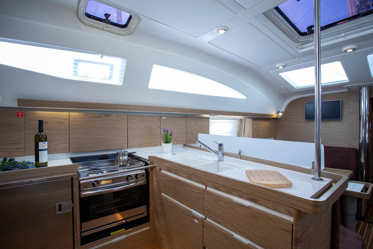 Elan Impression 45, picture 17