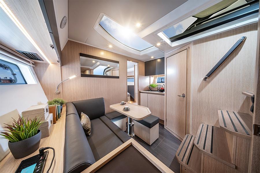 Bavaria SR36HT, picture 2