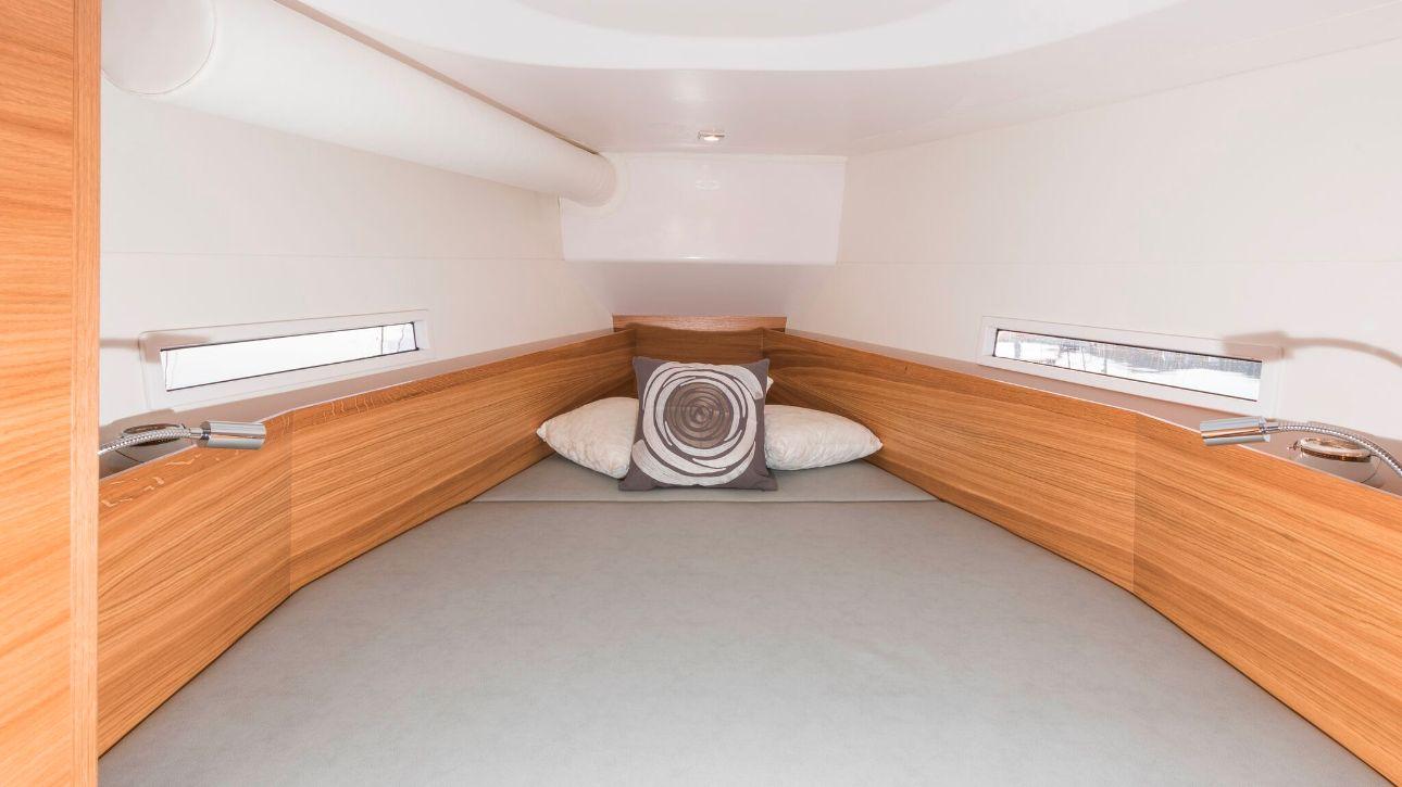 Salona 380, picture 12