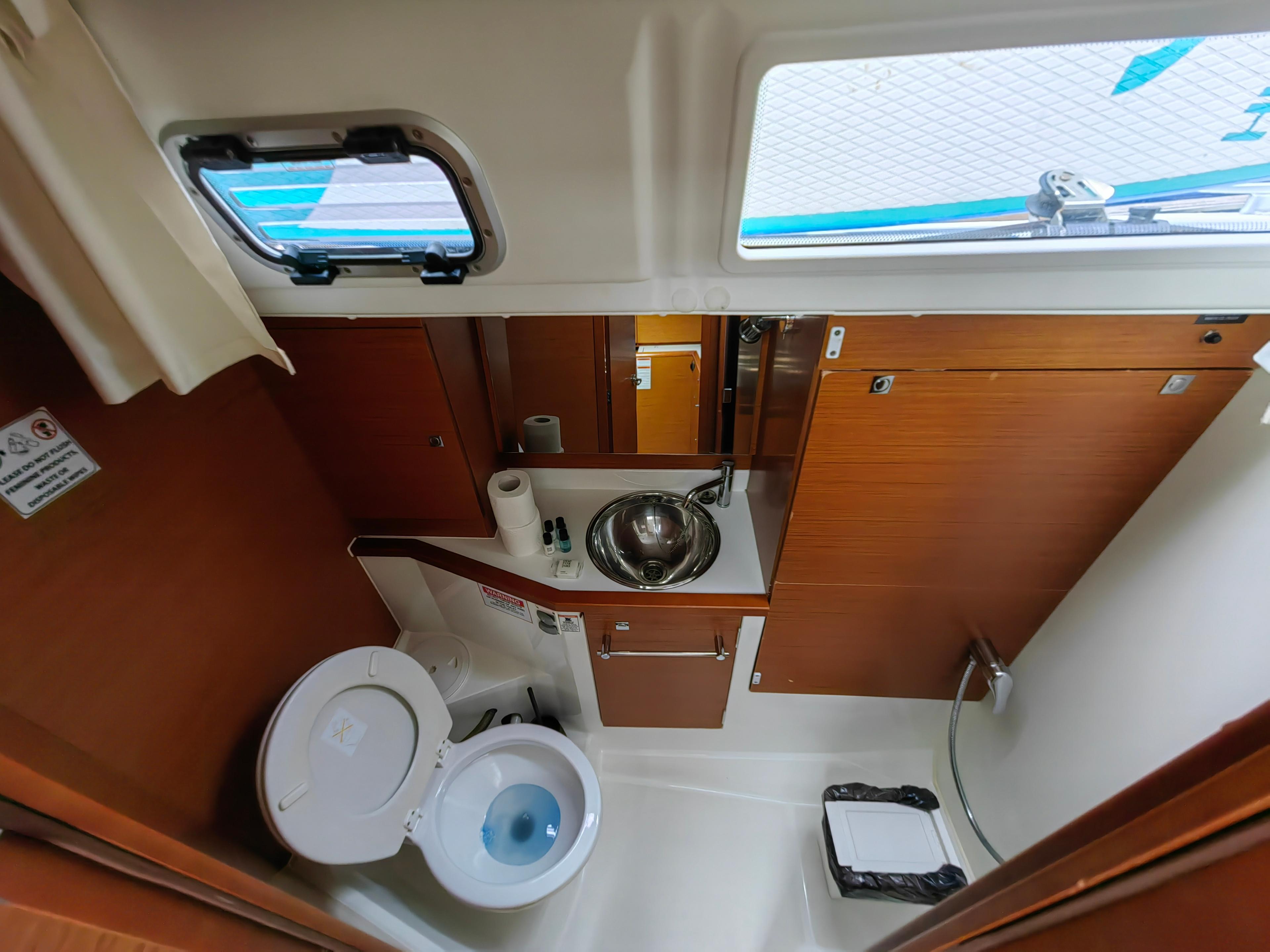 Sun Odyssey 389, picture 31