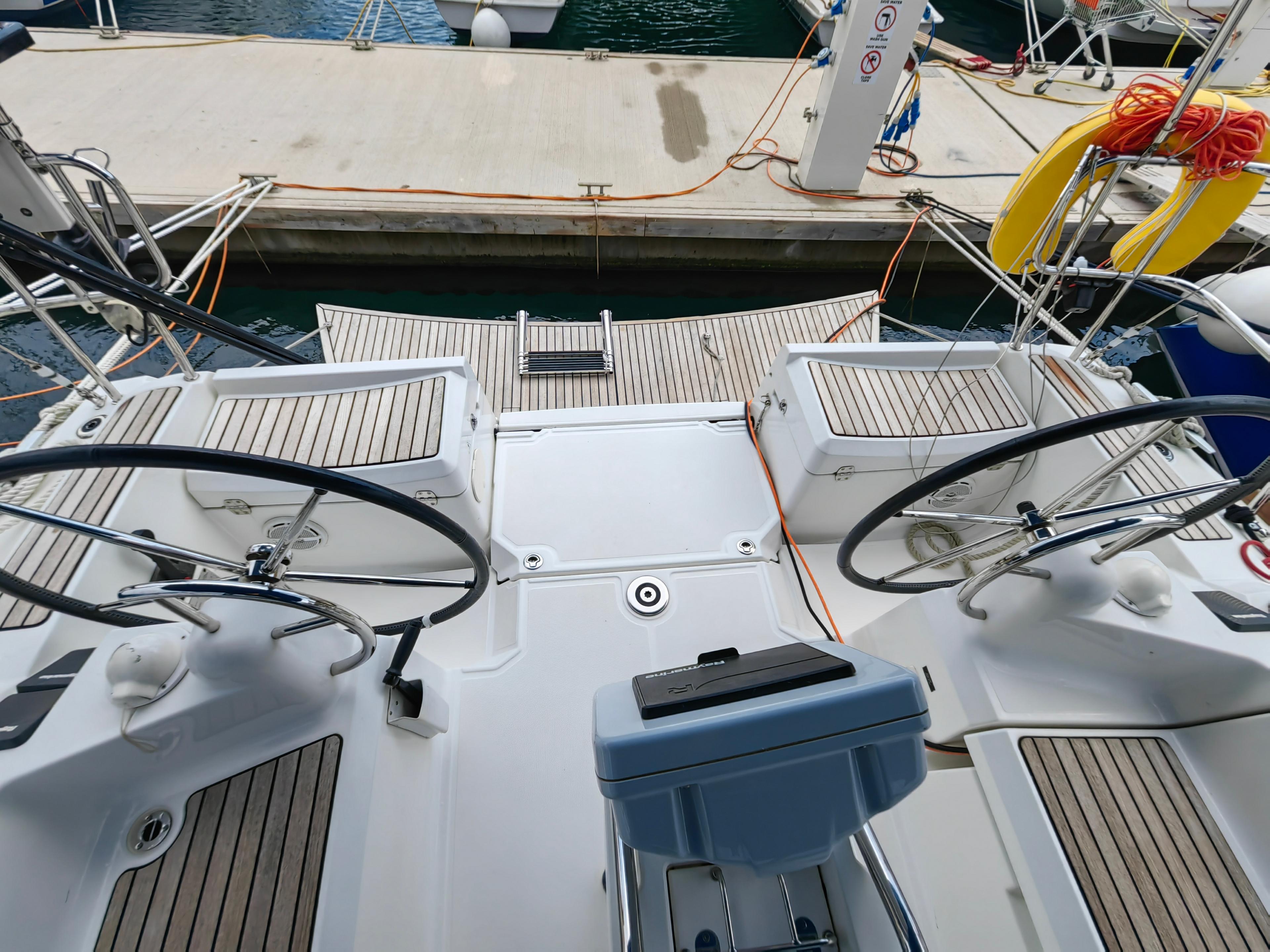 Sun Odyssey 389, picture 6
