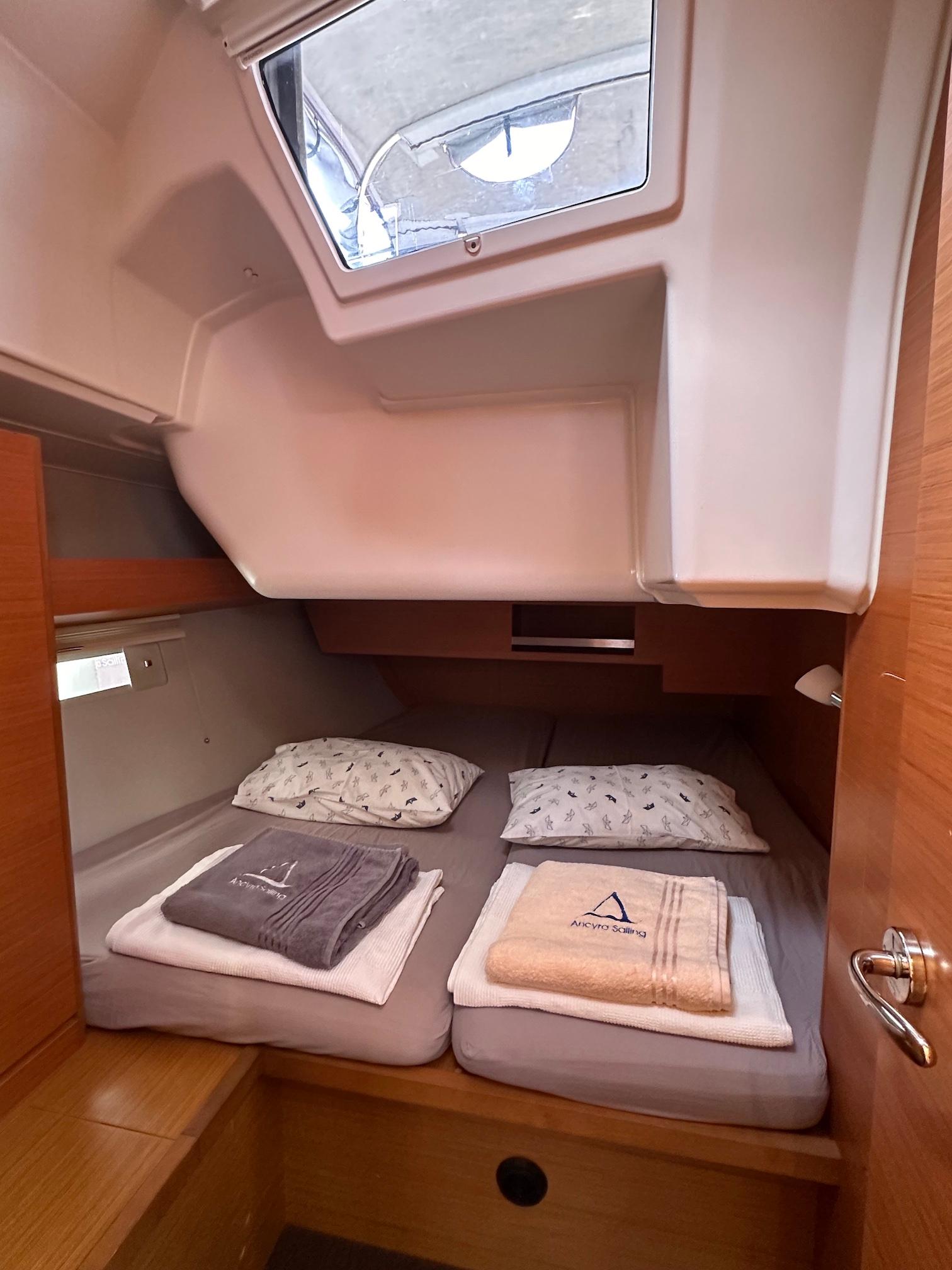 Dufour 430 GL, picture 6